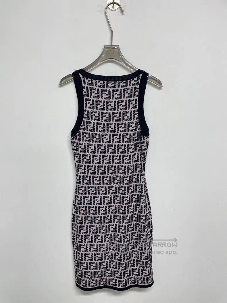 Fendi Fendi Printed Maxi Dress in Black and Pink Size XXS / US 00 / IT 34 - 5 Thumbnail