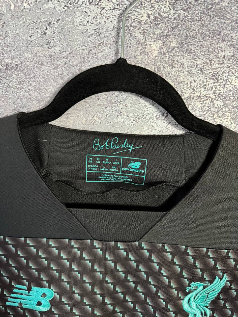New Balance Vintage Liverpool 2019/20 Third NB Soccer Jersey Medium Size US M / EU 48-50 / 2 - 12 Thumbnail