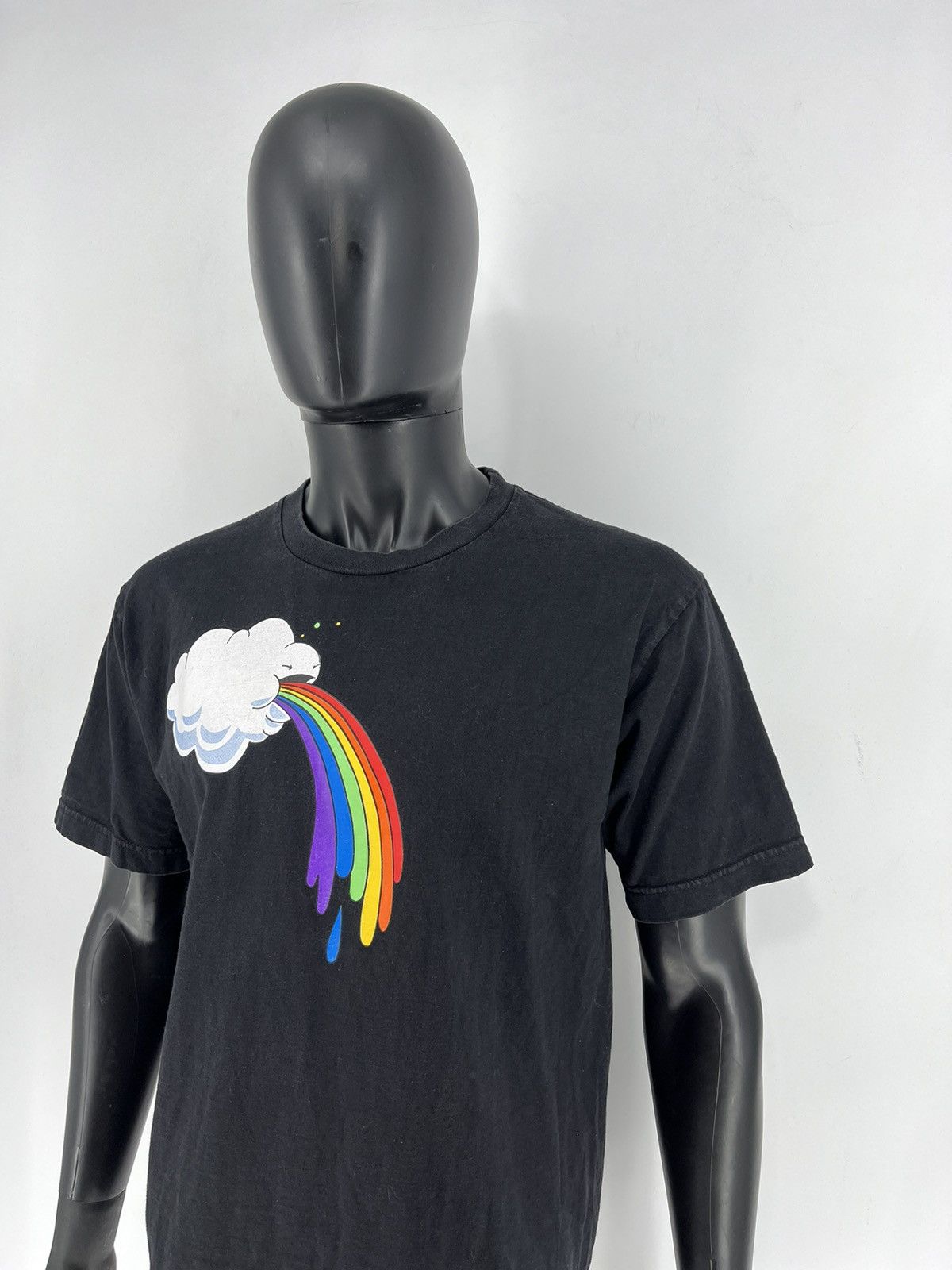 Vintage Unfledged Cloud Puke Rainbow Funny/Graphic T-Shirt 00s Size US L / EU 52-54 / 3 - 4 Thumbnail