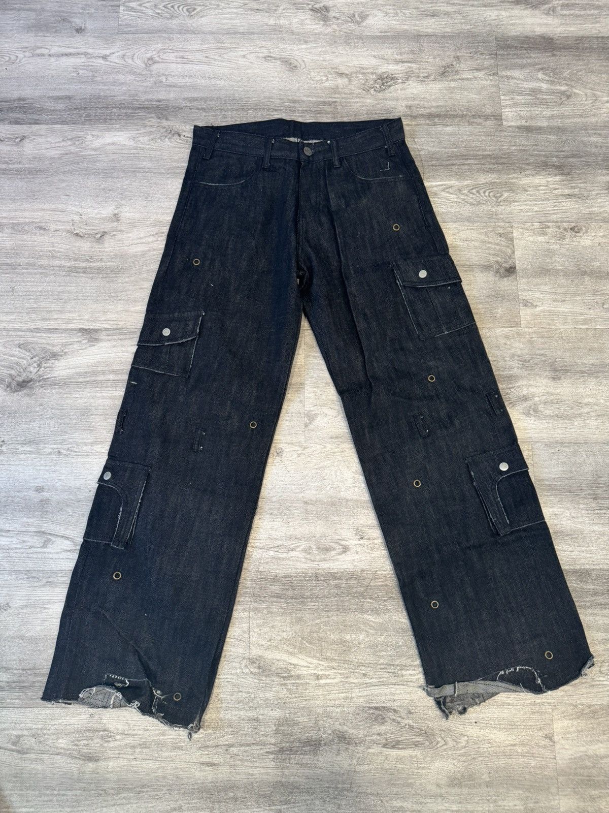 BLACK CARGO DENIM
