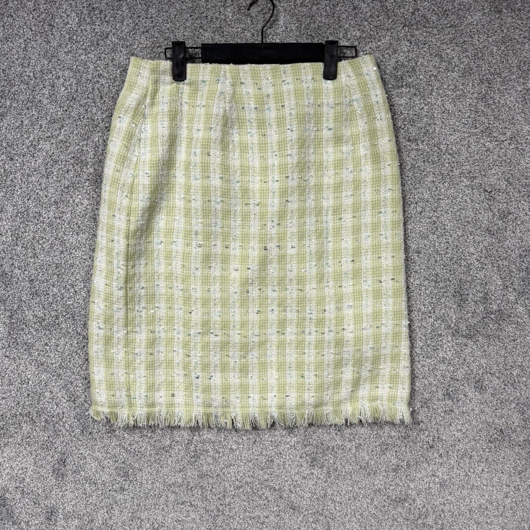 Vintage Chadwicks Skirt Sz 12 Plaid Boucle Tweed Frayed Hem Preppy Office Career Knee Length Pencil Womens Size 34" / US 12 / IT 48 - 2 Thumbnail