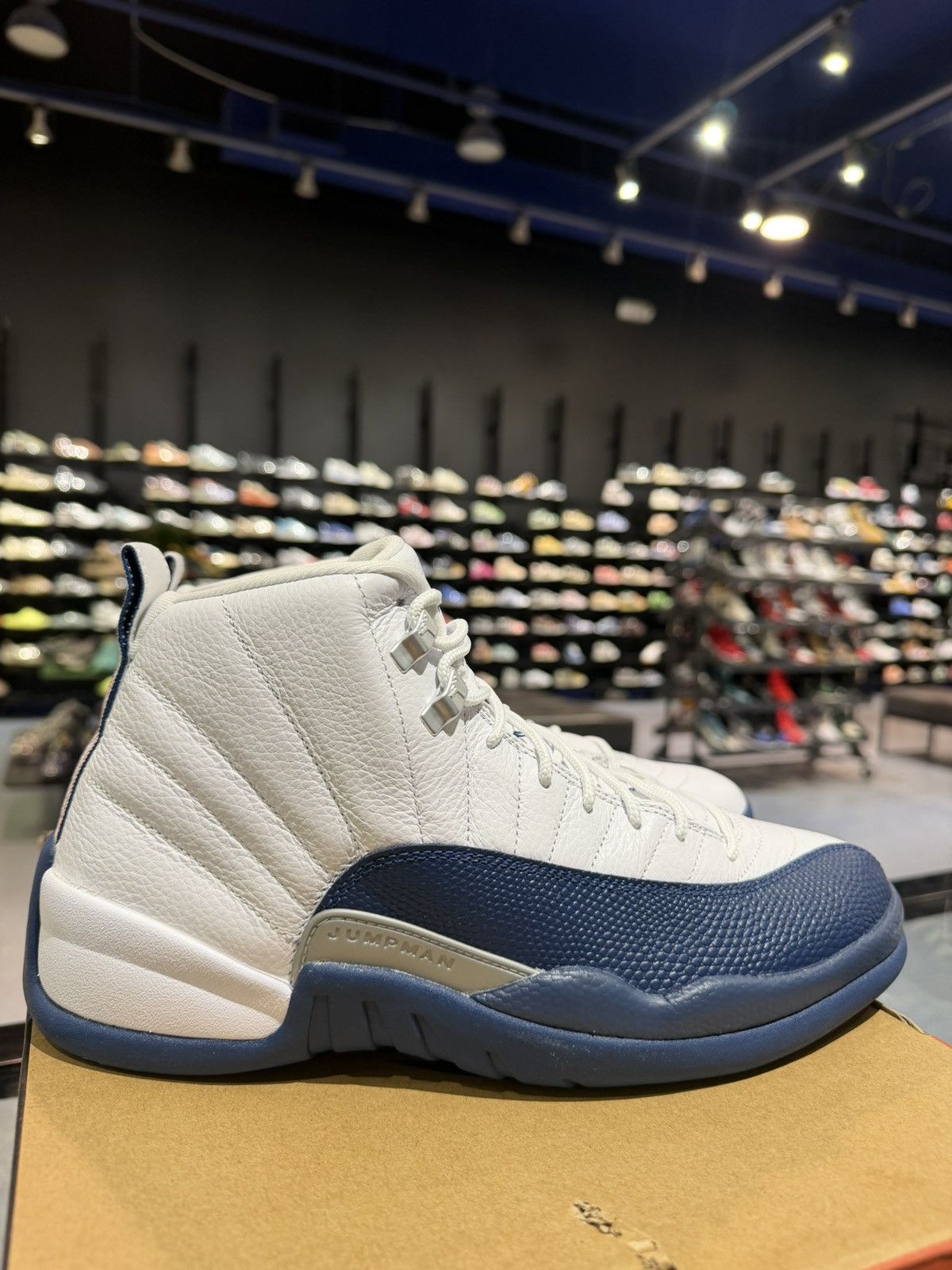 Jordan Brand Size 9.5 - Jordan 12 Retro French Blue (2025) Size US 9.5 / EU 42-43 - 3 Thumbnail
