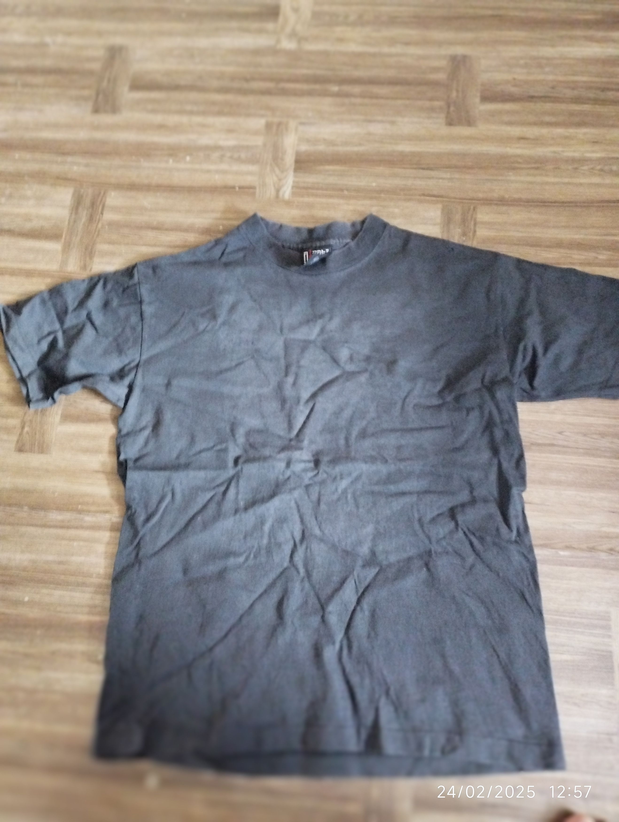 Other VINTAGE BLACK PLAIN GIANT TEEJAY TAG MADE IN USA Size US M / EU 48-50 / 2 - 2 Thumbnail