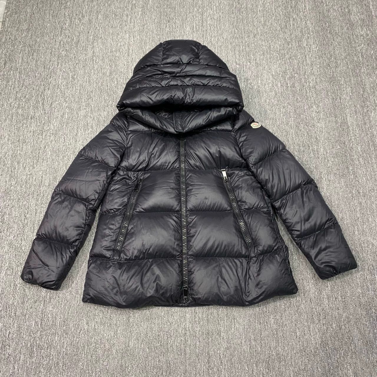 Moncler moncler seritte black short down jacket Size US M / EU 48-50 / 2 - 1 Thumbnail