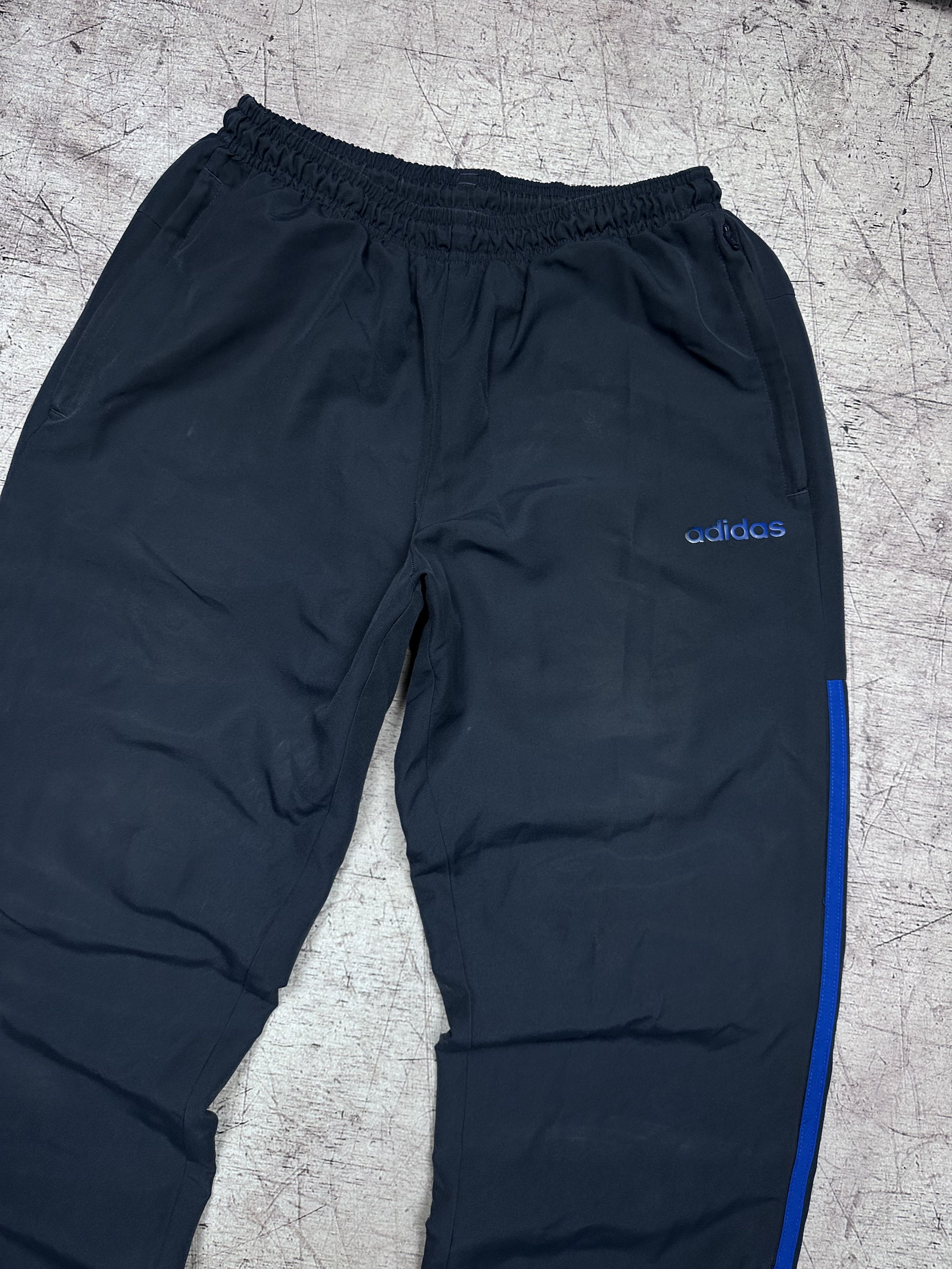 Adidas × Vintage Adidas Vintage nylon baggy parachute pants Size US 32 / EU 48 - 2 Thumbnail