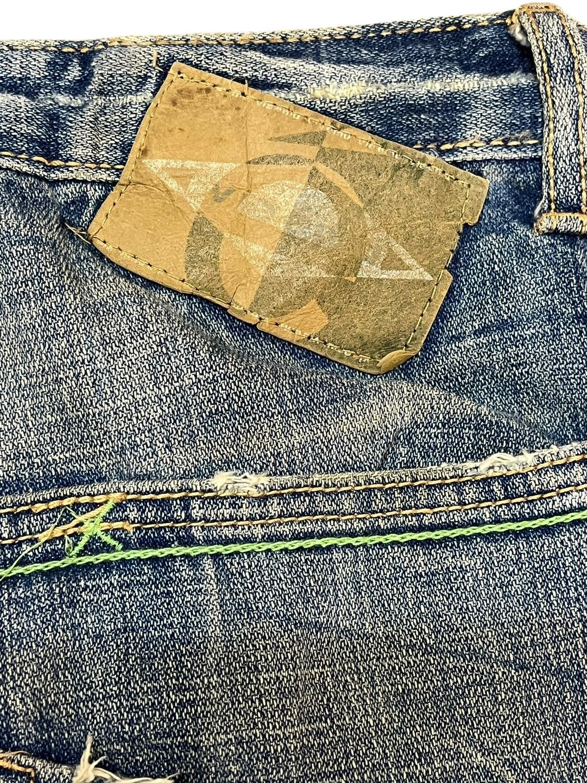 Beauty Beast × Le Grande Bleu (L.G.B.) Vintage Vie Emu Honeycomb Faded Denim Size US 33 - 10 Thumbnail
