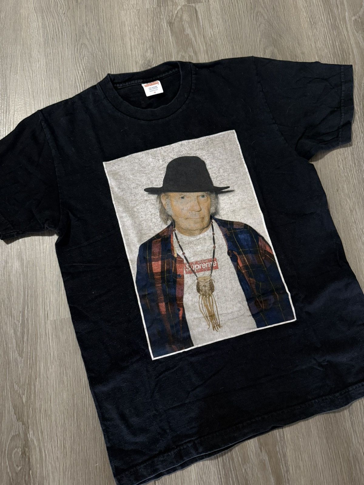 Supreme SS 2015 Neil Young Tee Navy S-XL ネイビー 送料無料 入手困難】Supreme 15SS Neil Young Tee ネイビー