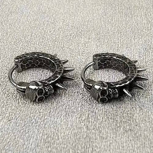 Other Black Skull Rivet Earrings Size ONE SIZE - 1 Thumbnail