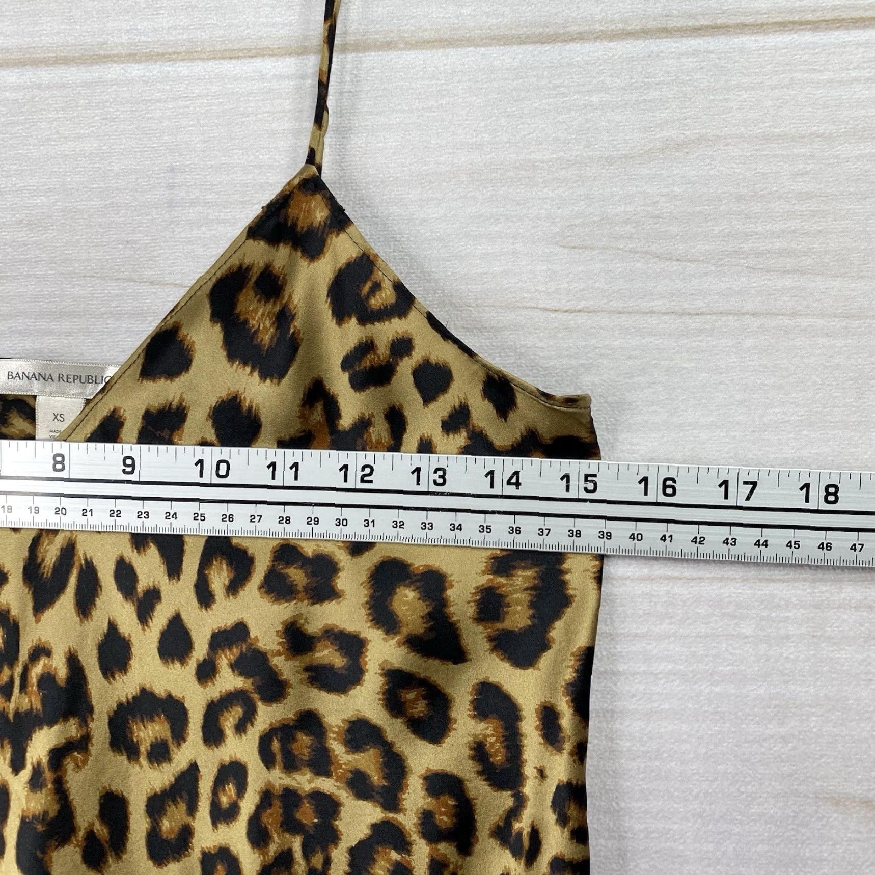 Banana Republic Banana Republic Silk Cami Tank Top Womens XS Leopard Print Adjustable Straps Vintage Silk Camisole Womens XS Leopard Brown Animal 90s? Size XS / US 0-2 / IT 36-38 - 3 Thumbnail
