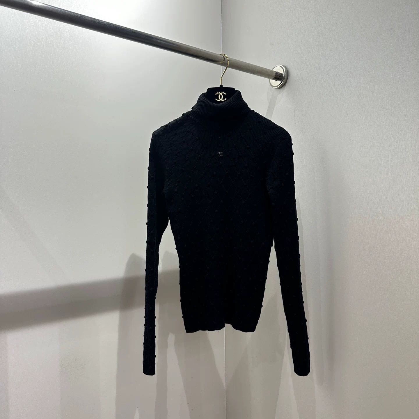 Chanel Chanel Knit Turtleneck Diamond Logo Slim Size XS / US 0-2 / IT 36-38 - 1 Thumbnail