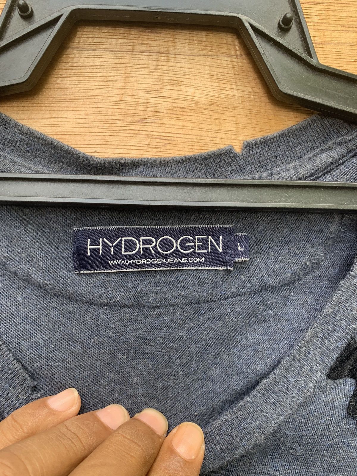 HYDROGEN Rare Hydrogen Velvet Skulls Print Long Sleeve Shirt Size US L / EU 52-54 / 3 - 18 Thumbnail