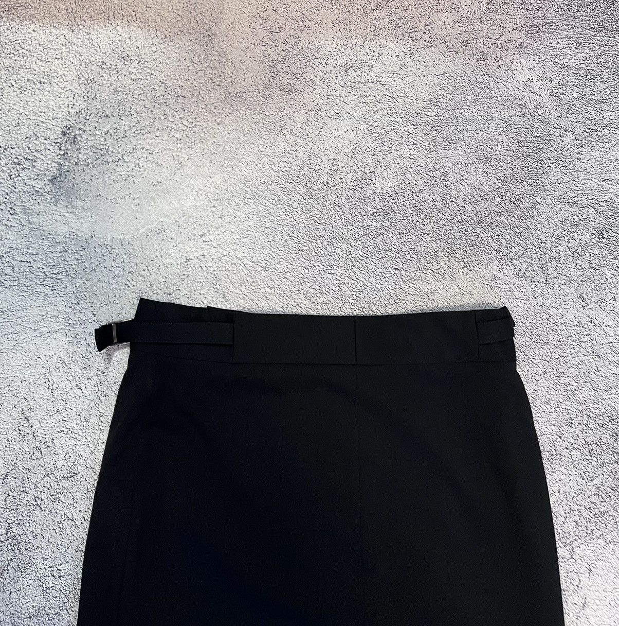 Gucci Gucci Wool Skirt Black Midi Italy Size 42 Side Buckles Slit Size 28" / US 6 / IT 42 - 11 Thumbnail