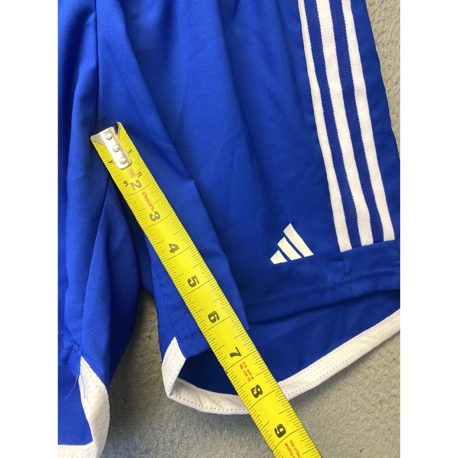 Adidas Adidas loose fit athletic running gym soccer shorts blue women’s small/105-45 Size 28" / US 6 / IT 42 - 4 Thumbnail