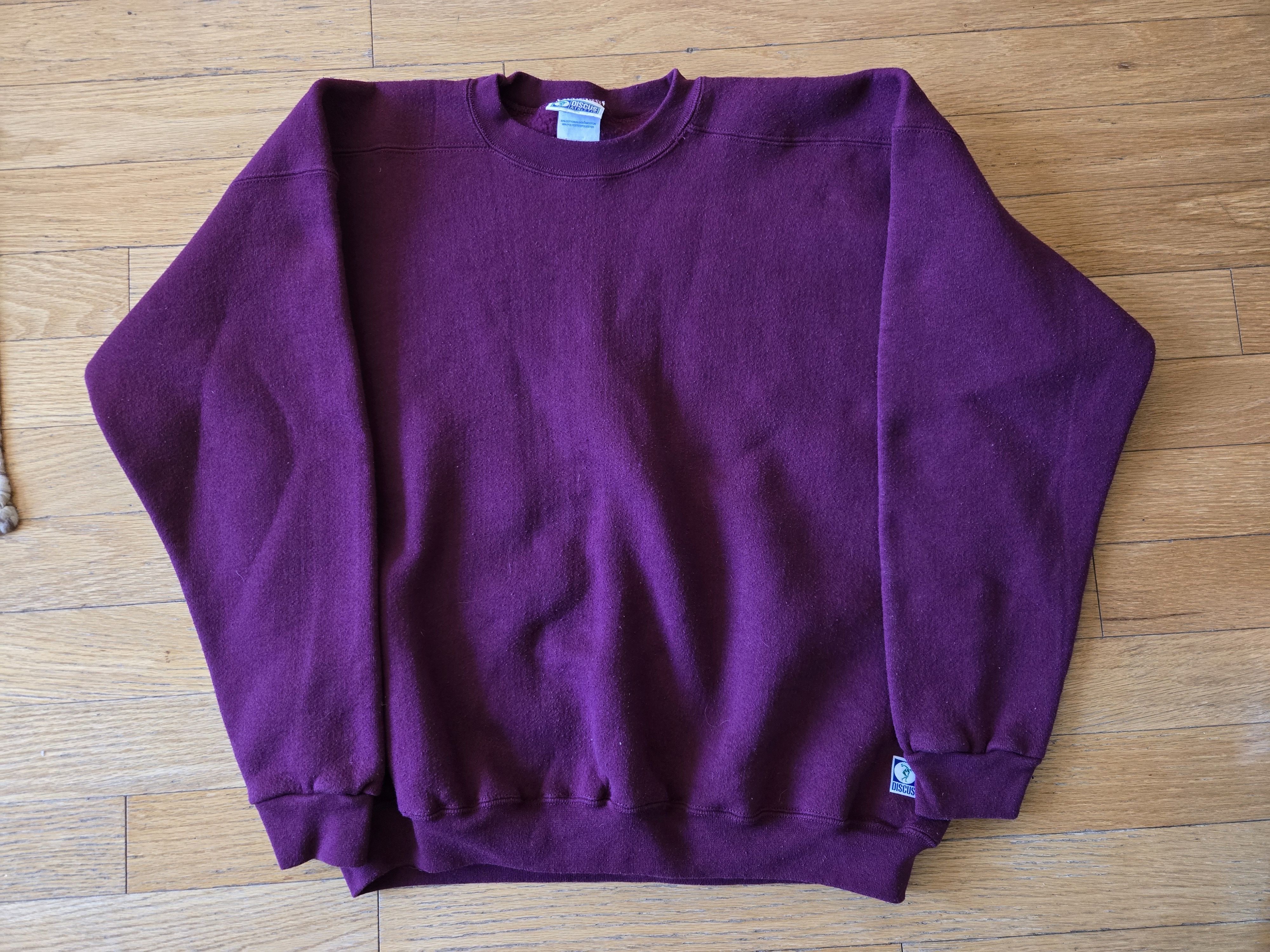 Vintage Vintage Discus Athletic Sweatshirt Maroon Made In USA Size US L / EU 52-54 / 3 - 1 Thumbnail
