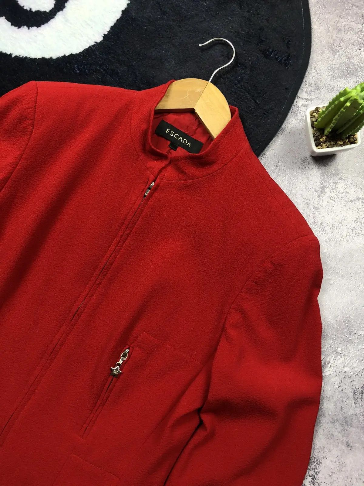 Escada ESCADA Vintage Luxury Red Blazer Jacket Streetwear Y2k Size S / US 4 / IT 40 - 5 Thumbnail