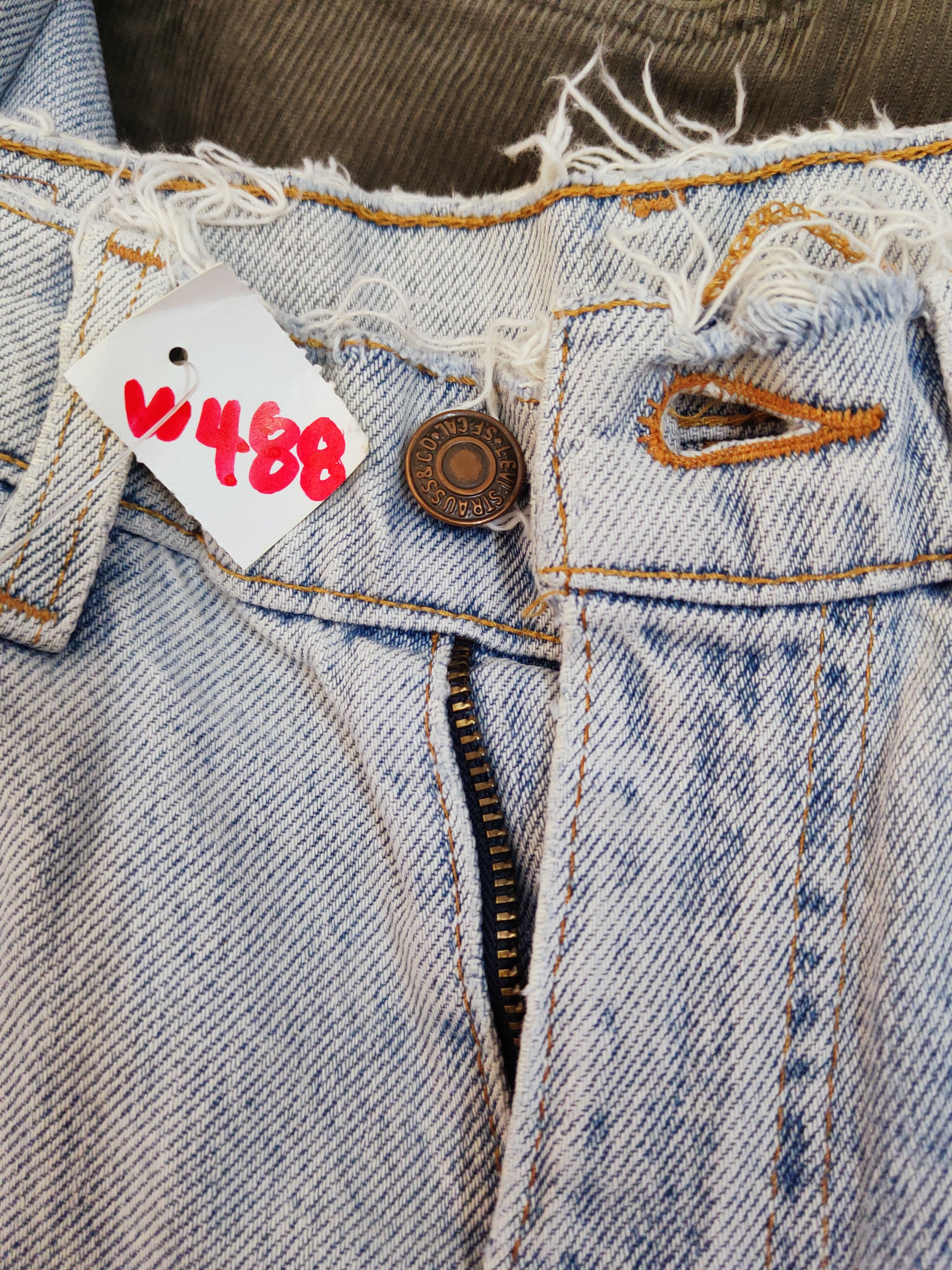 Levi's Levi's Distressed Ripped like kurt cobain denim Jeans #W488 Size US 32 / EU 48 - 18 Thumbnail