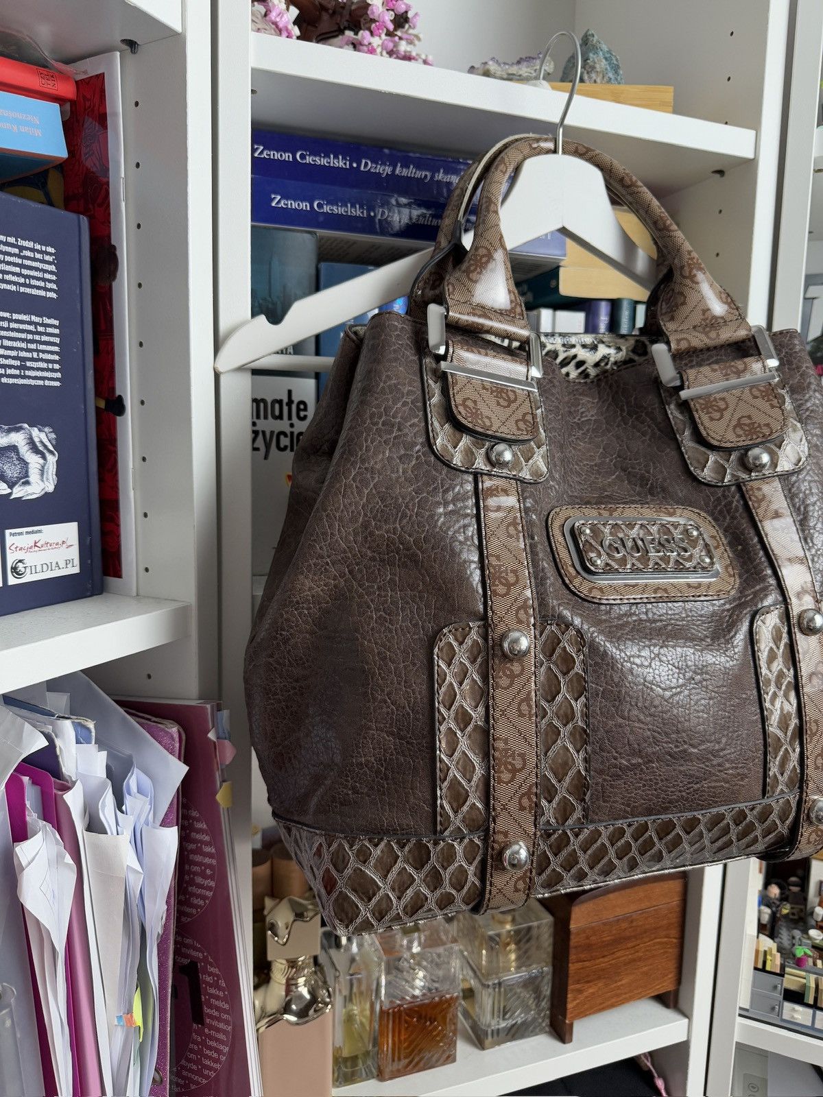 Designer × Guess Vintage y2k Guess monogram hand shoulder bag avantgarde Size ONE SIZE - 4 Thumbnail