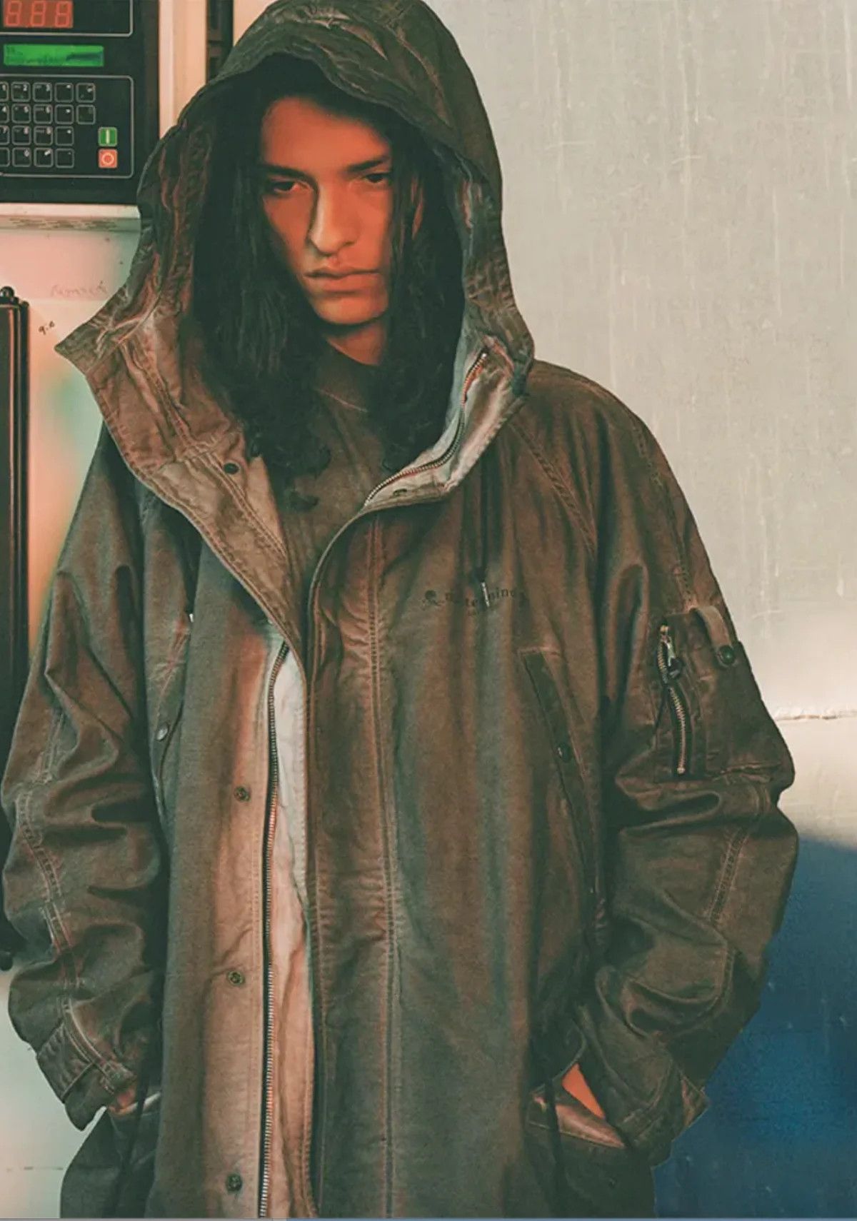 John Elliott × Mastermind Japan JOHN ELLIOTT "Mastermind" Japan by END. Gray Military Parka Size US M / EU 48-50 / 2 - 3 Thumbnail