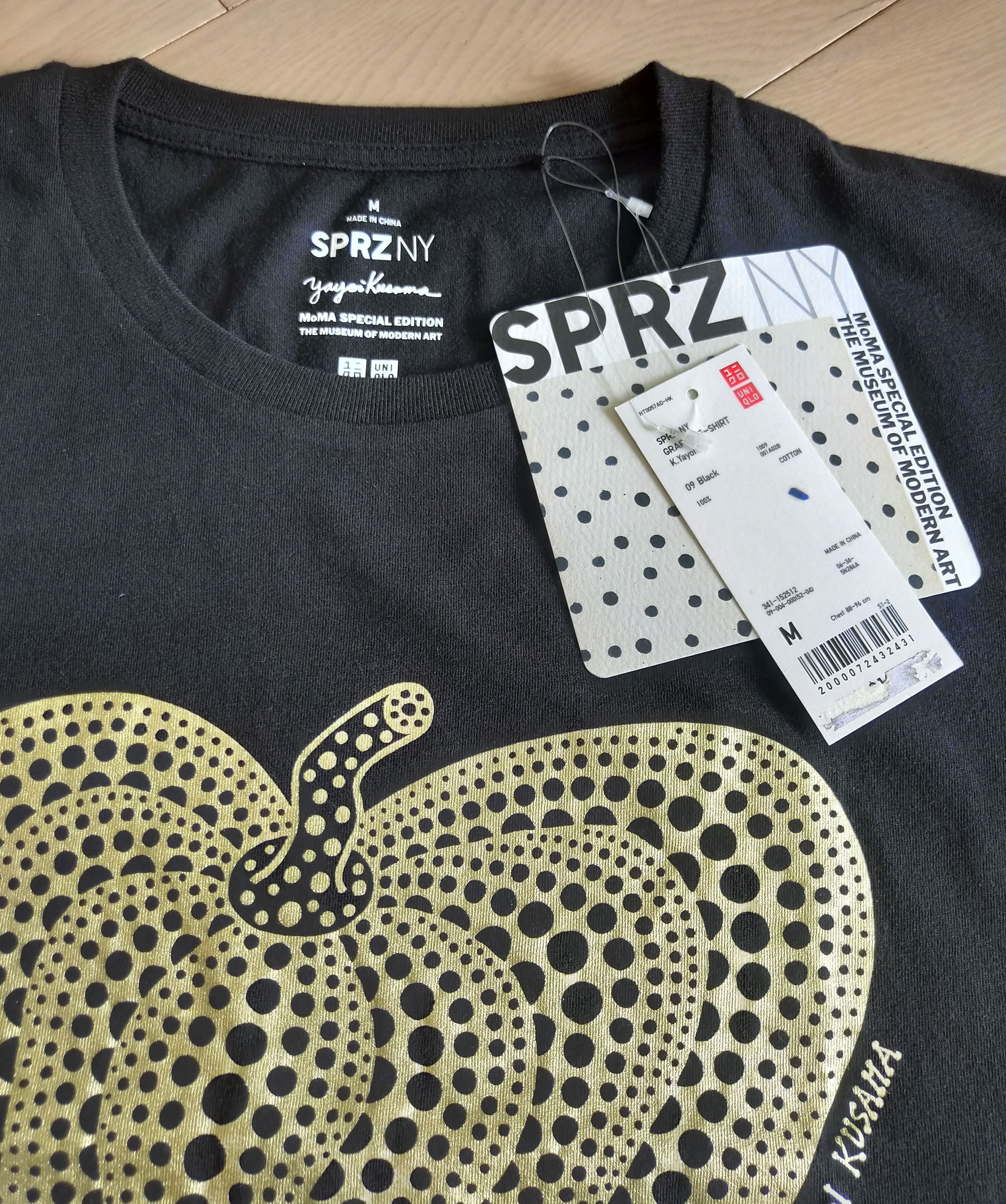 Uniqlo × Yayoi Kusama NWT 2015 UNIQLO Yayoi Kusama Print T-Shirt sz Asian M (US S) Size US S / EU 44-46 / 1 - 1 Thumbnail