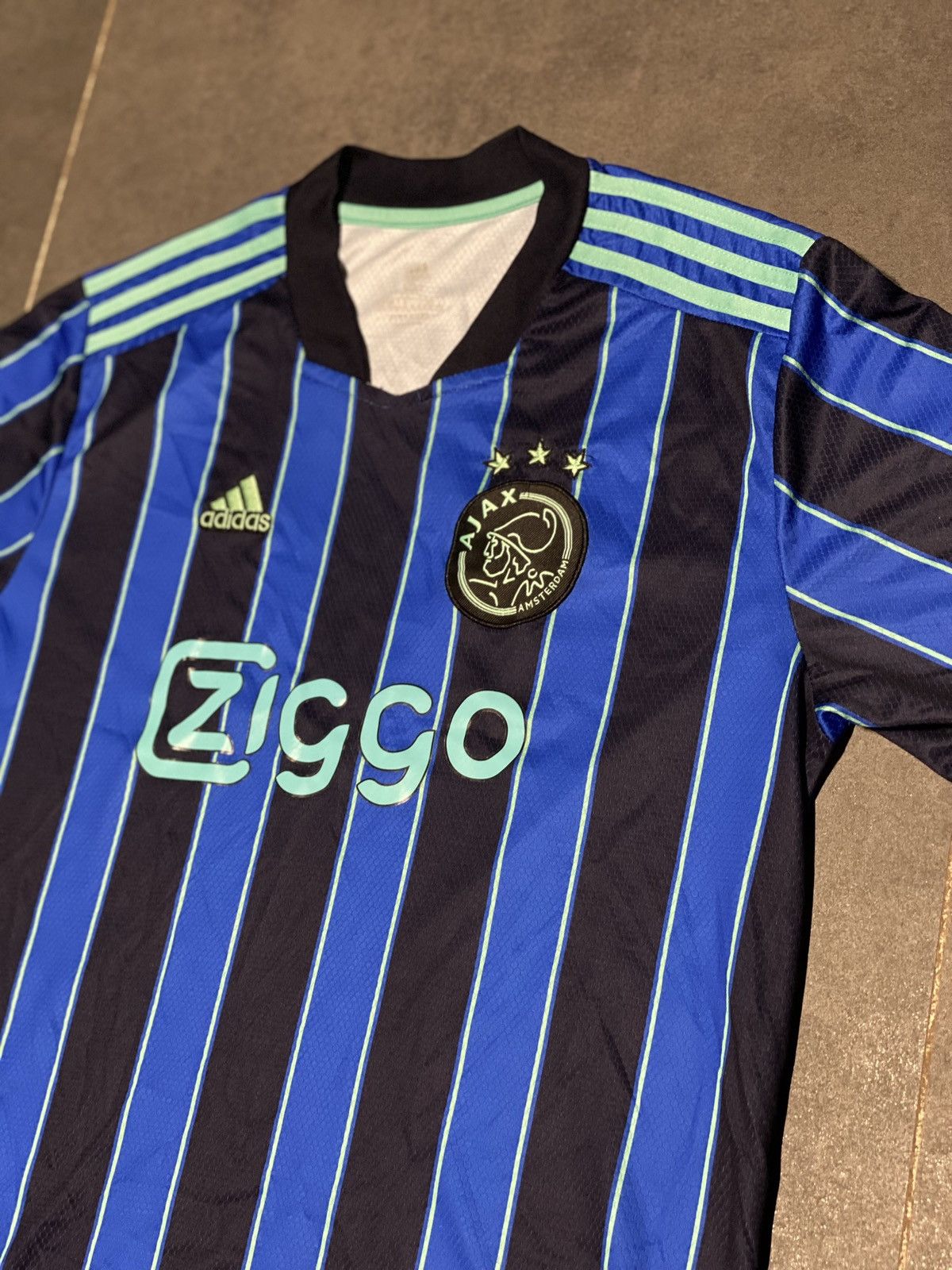 Adidas Jersey Ajax Amsterdam 2021 XXL blokecore Size US XXL / EU 58 / 5 - 2 Thumbnail