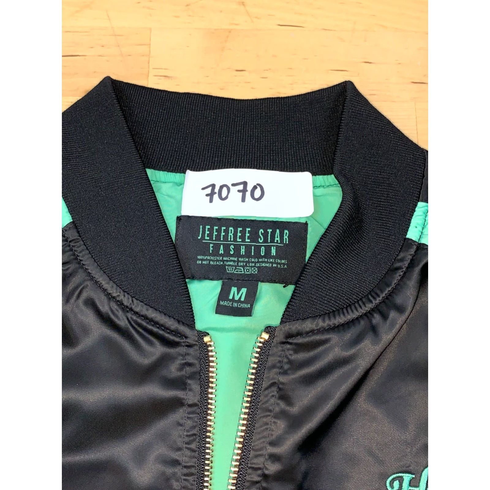 Vintage Jeffree Star Fashion High How Are Ya? Bomber Jacket Women M Black Zip Casual Satin Polyester Stars Theme Regular Zip Size M / US 6-8 / IT 42-44 - 3 Thumbnail