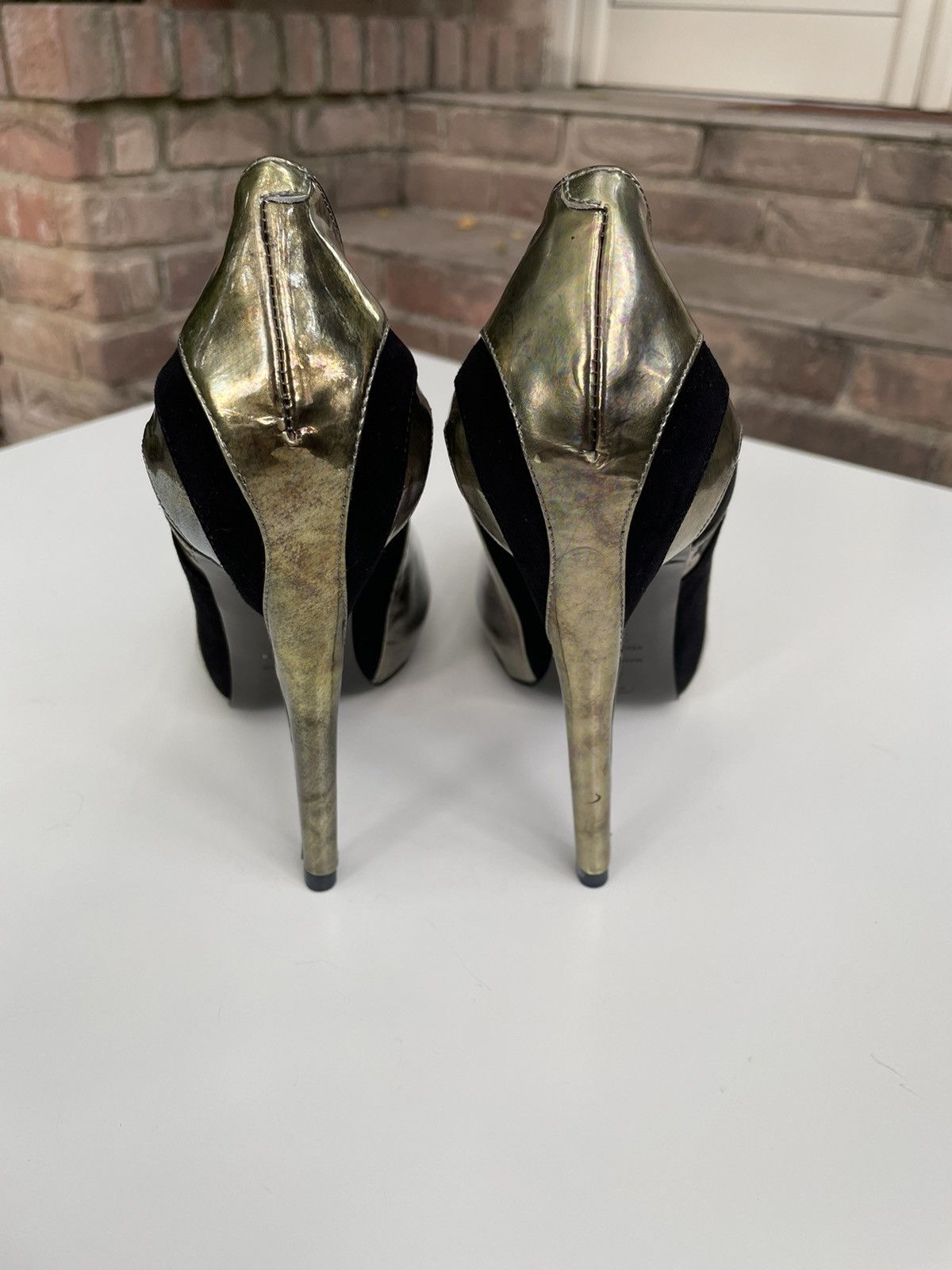 Alexander McQueen Ultra rare iconic runway Alexander McQueen heels Size US 7.5 / IT 37.5 - 5 Thumbnail
