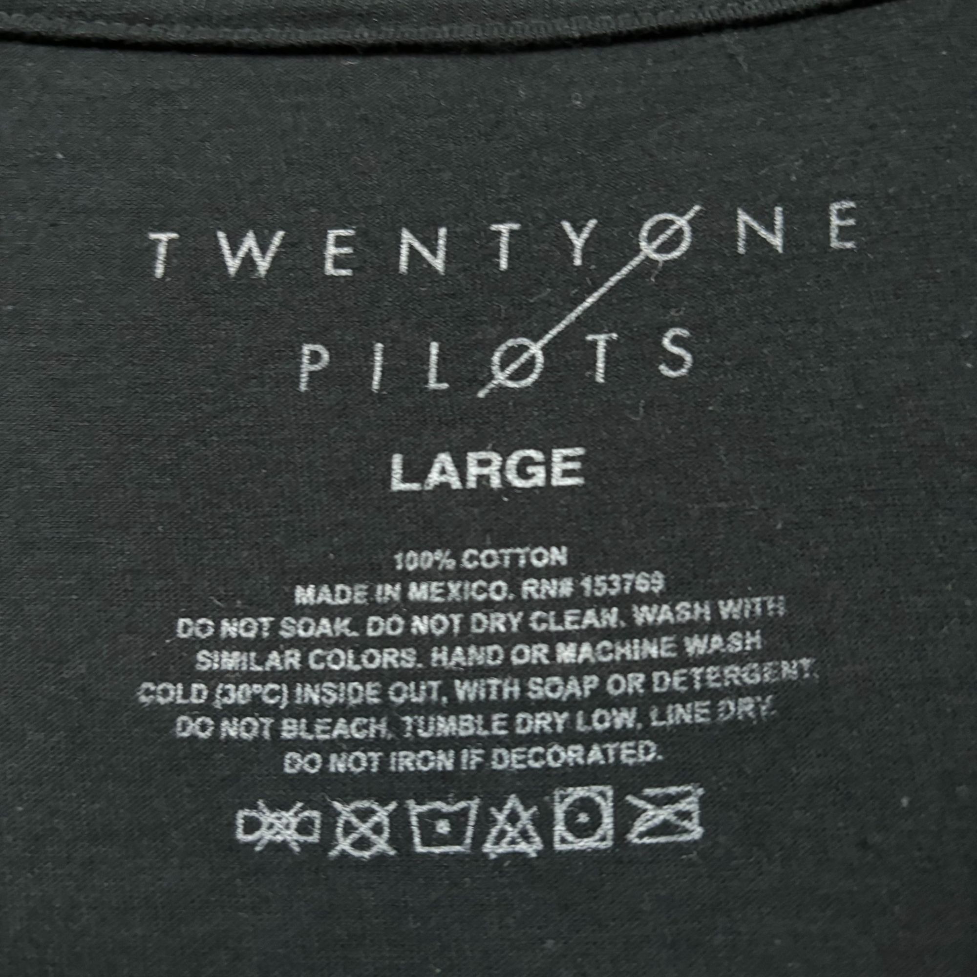 Band Tees Twenty One Pilots Blurryface Skeleton Clique Rock Tee L Size US L / EU 52-54 / 3 - 4 Thumbnail