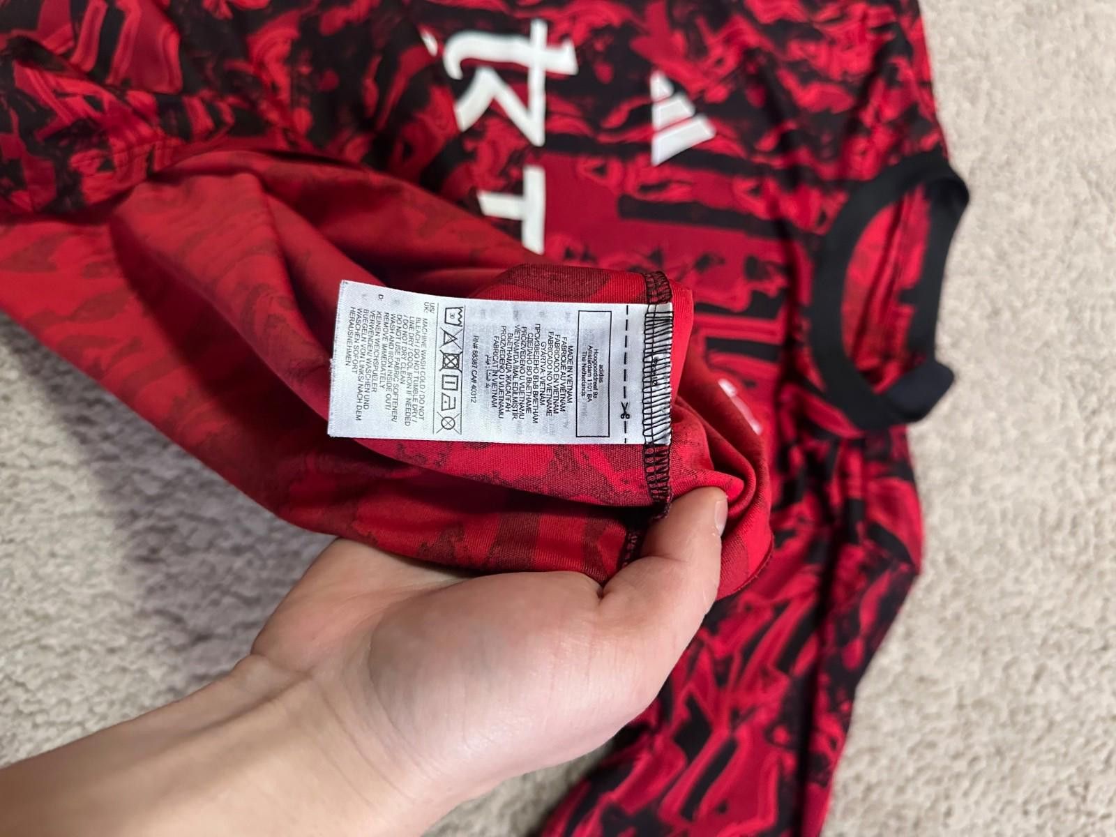 Adidas Manchester United 2023/24 Pre-Match Soccer Jersey Football Size US S / EU 44-46 / 1 - 6 Thumbnail