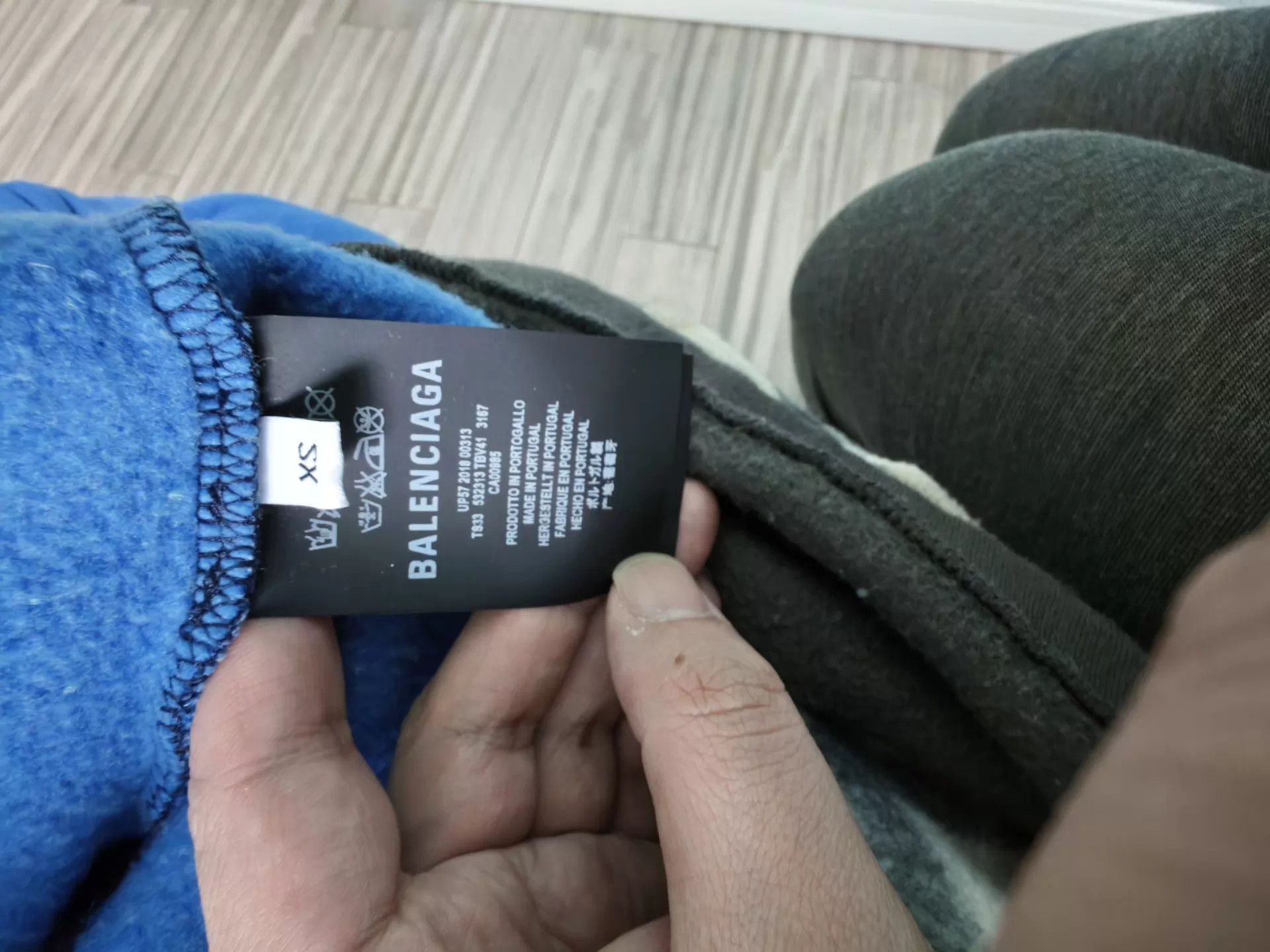 Balenciaga Balenciaga Colorblock Oversize Hoodie XS 19 Size US XS / EU 42 / 0 - 7 Thumbnail