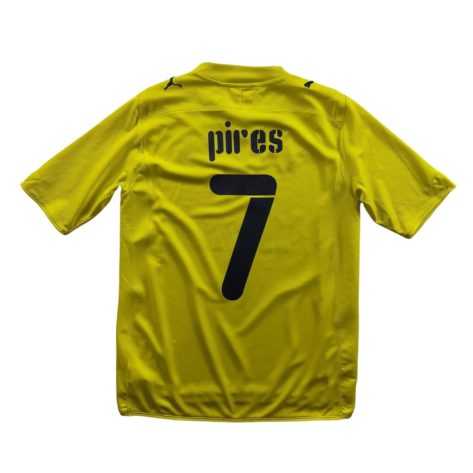Villarreal 2009-10 Puma home Pires football jersey size S