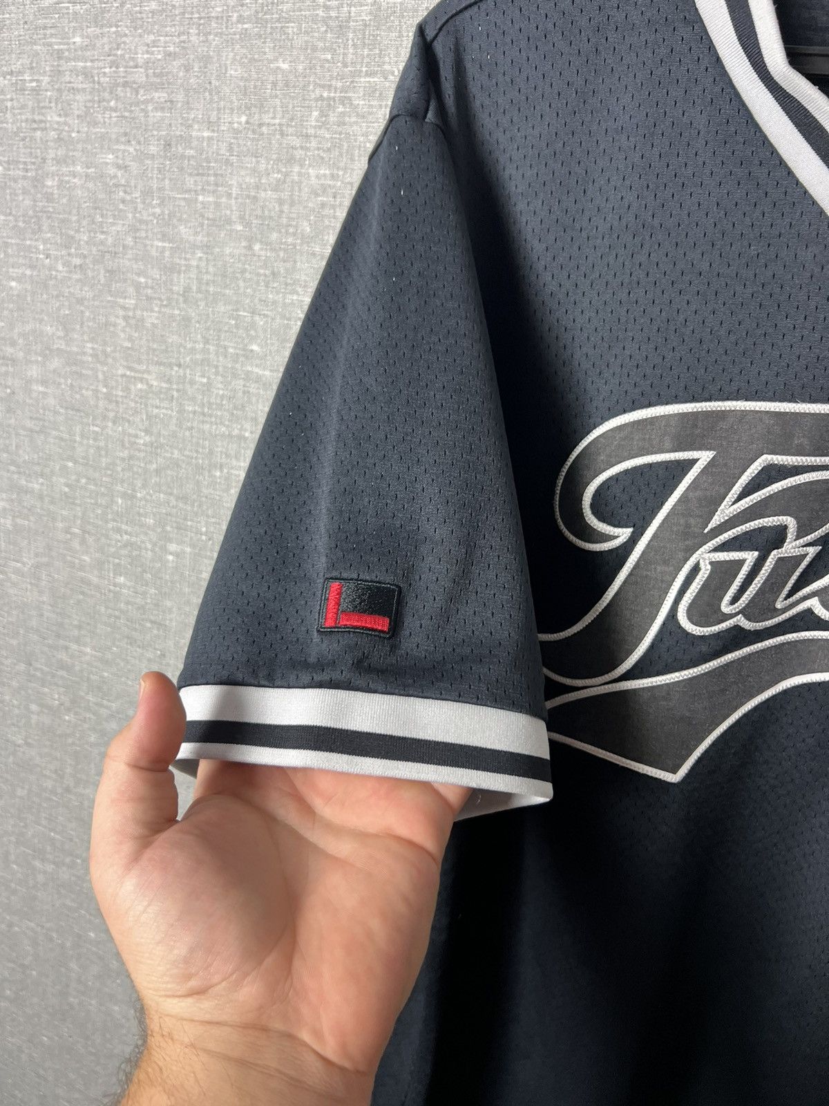 Fubu Vintage FUBU 05 Baseball Jersey T-Shirt Big Logo Size M Size US M / EU 48-50 / 2 - 8 Thumbnail