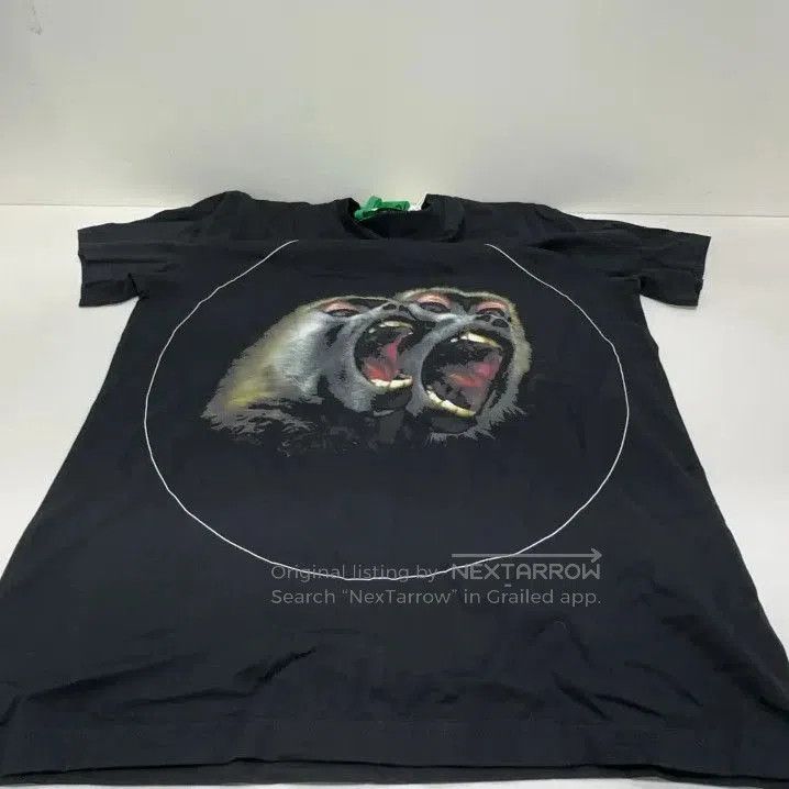 Givenchy Givenchy Graphic Print Loose Short-Sleeve T-Shirt. Size US M / EU 48-50 / 2 - 8 Thumbnail