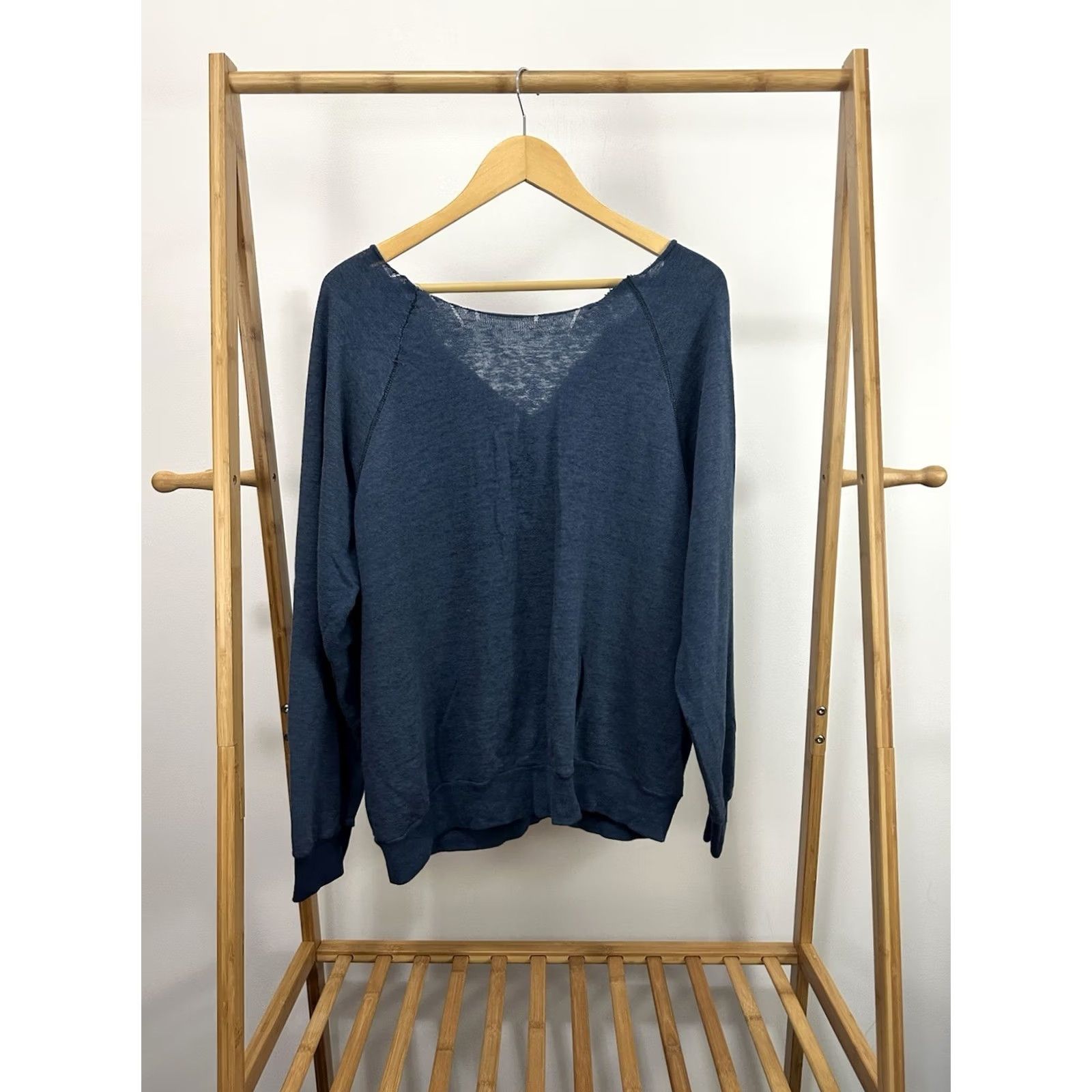 Vintage VINTAGE University of Illinois Chief Sweatshirt L Blue Paper Thin Burnout 80s Mens Size US L / EU 52-54 / 3 - 2 Thumbnail
