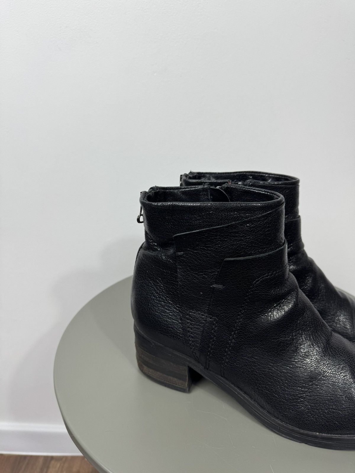 Other Vintage Black Leather Ankle Boots Chunky Heel EU 40 Women’s Size US 9 / IT 39 - 3 Thumbnail