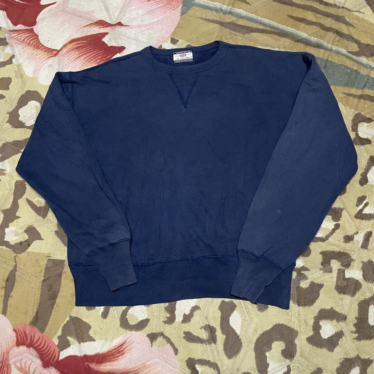 Levi's Vintage Levi’s Sun Faded Sweatshirt Size US L / EU 52-54 / 3 - 1 Thumbnail