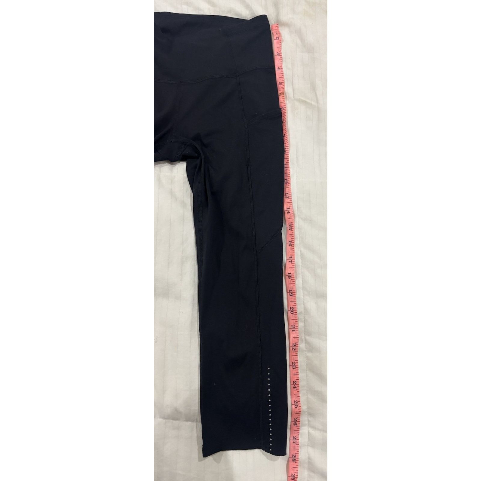 Lululemon Lululemon Women's Leggings Size 4 Black Cropped Pockets Size 27" / US 4 / IT 40 - 13 Thumbnail