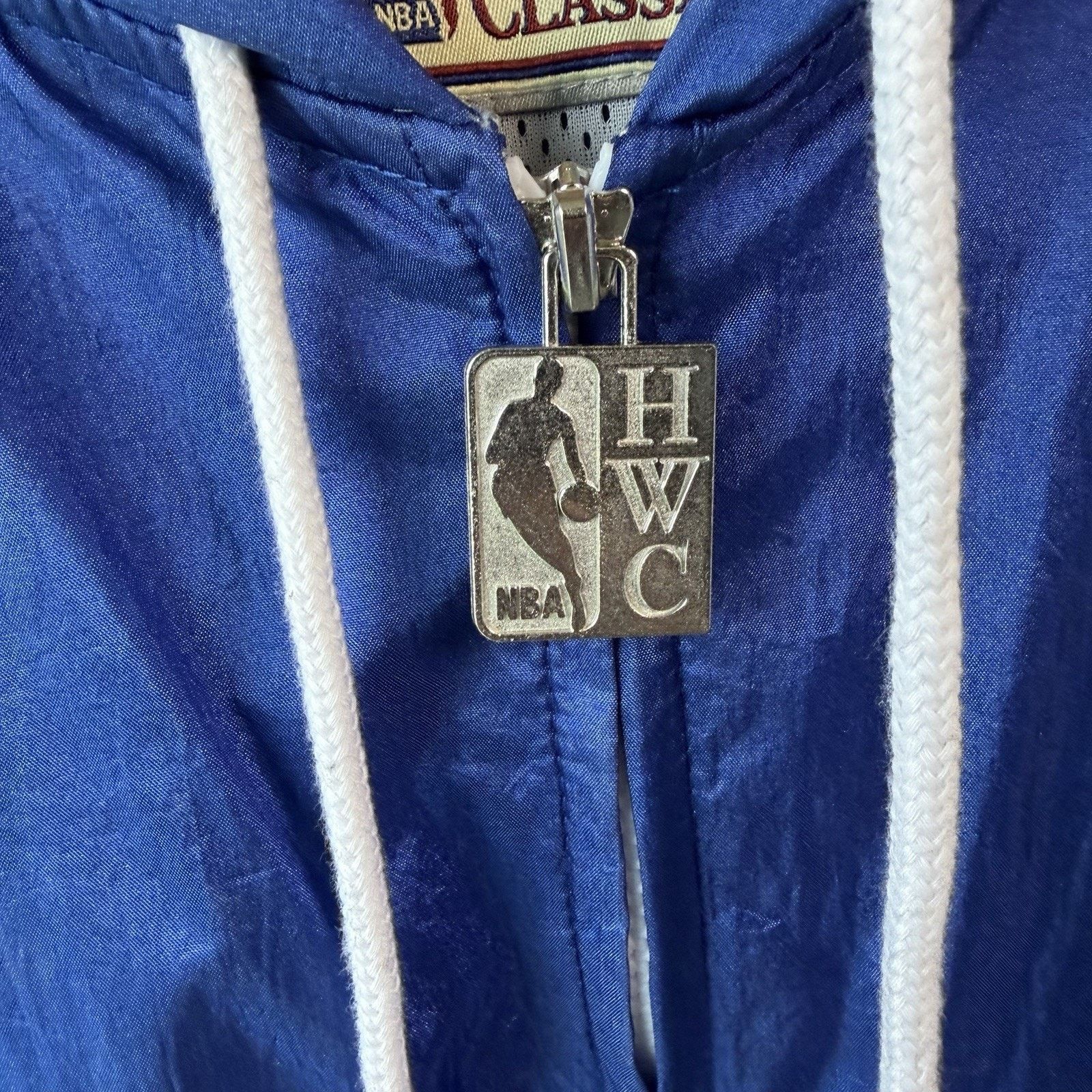 Mitchell & Ness Mitchell & Ness 76ers Hardwood Classics WindbreakerXL Fall22 Size US XL / EU 56 / 4 - 12 Thumbnail