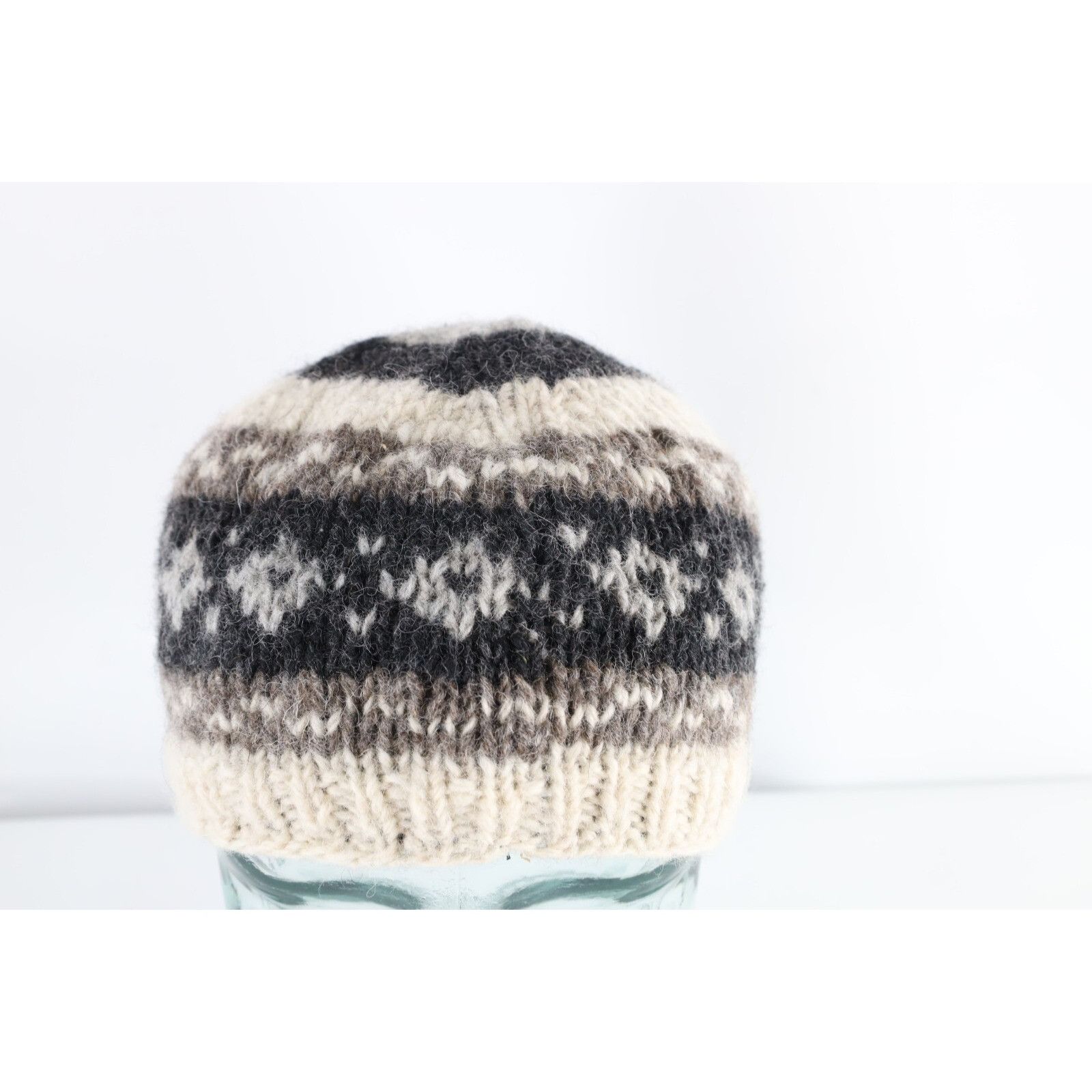 Vintage Vintage 90s Streetwear Fair Isle Wool Knit Winter Beanie Size ONE SIZE - 1 Thumbnail
