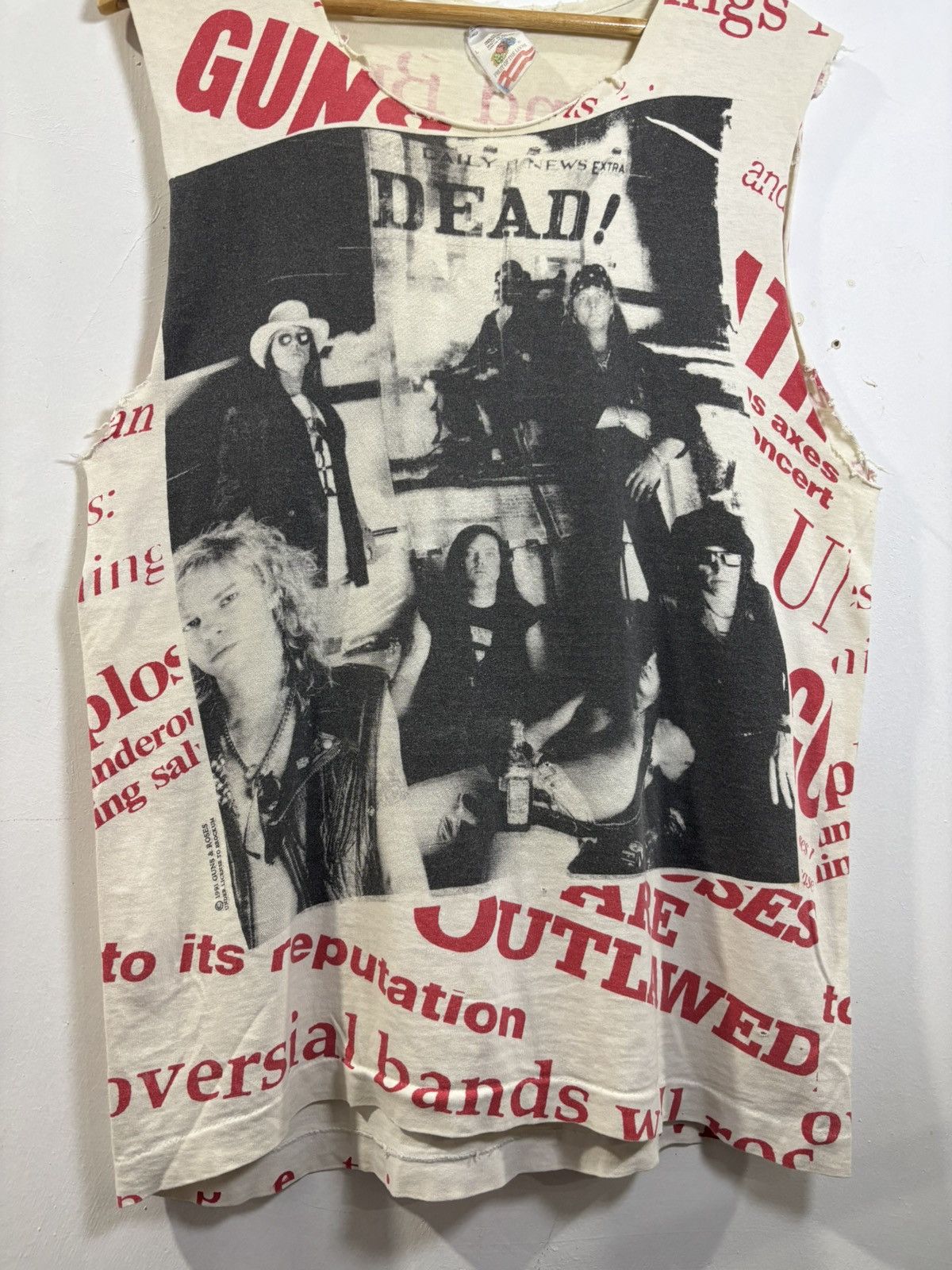 Band Tees × Guns N' Roses × Vintage Vintage 90’s Guns N Roses Overprint Sleeveless Shirt Size US L / EU 52-54 / 3 - 3 Thumbnail
