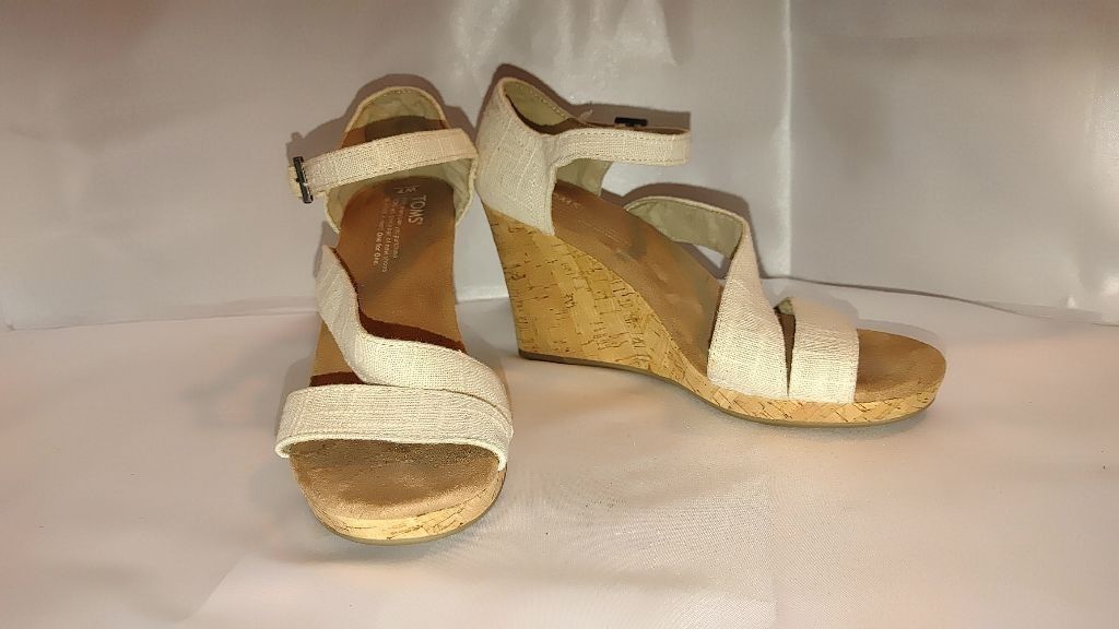 Toms Toms Clarissa Cork Wedge Sandal Size 7W Size US 7 / IT 37 - 8 Thumbnail