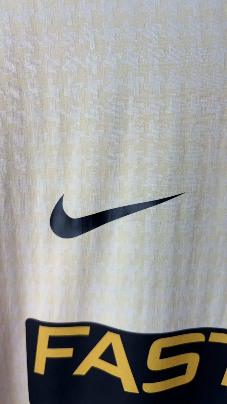 Nike Juventus 03/04 Away ( Del Piero ) Size US L / EU 52-54 / 3 - 13 Thumbnail