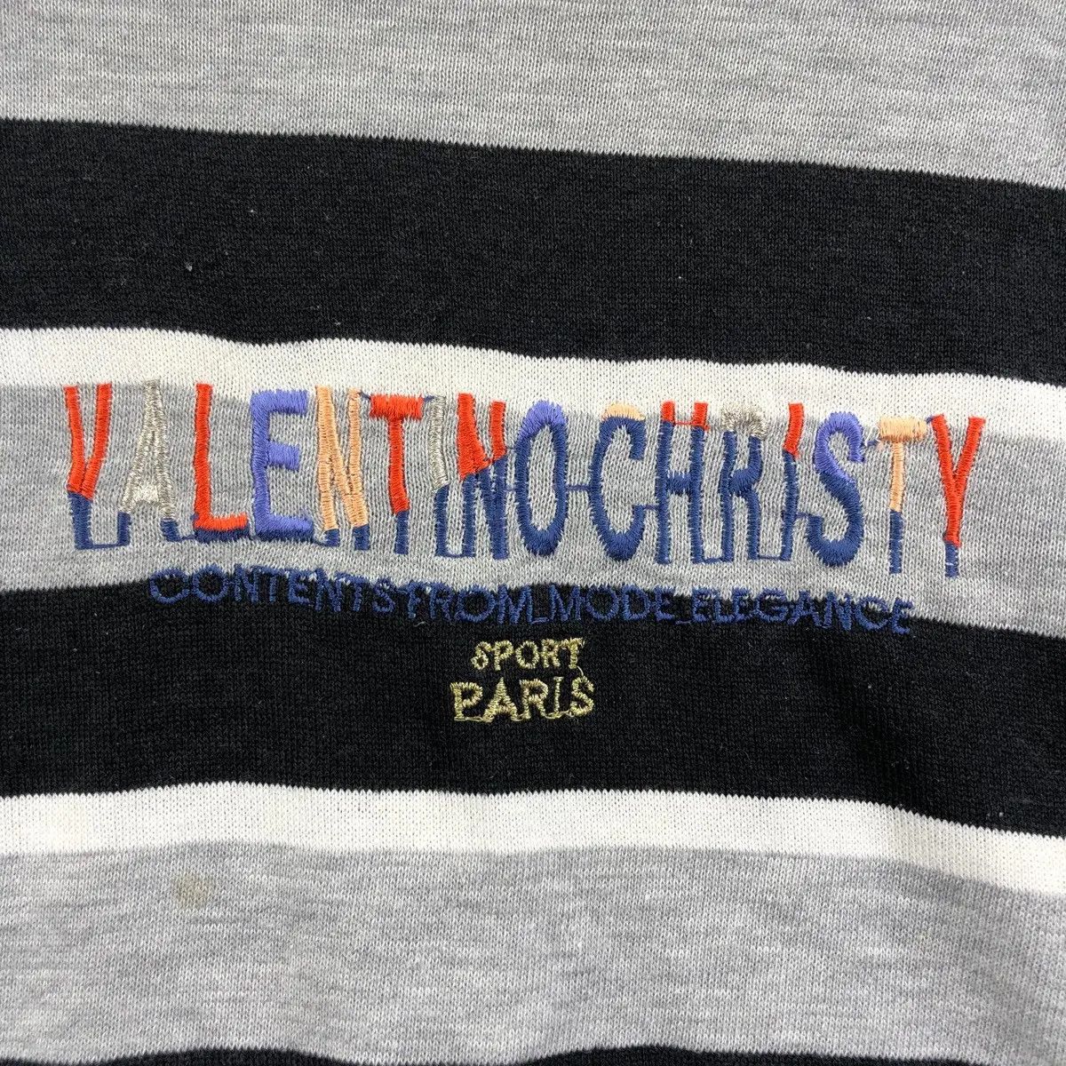Vintage Vtg 90’ VALENTINO CHRISTY PARIS Embroidery Sweatshirt Size M / US 6-8 / IT 42-44 - 4 Thumbnail