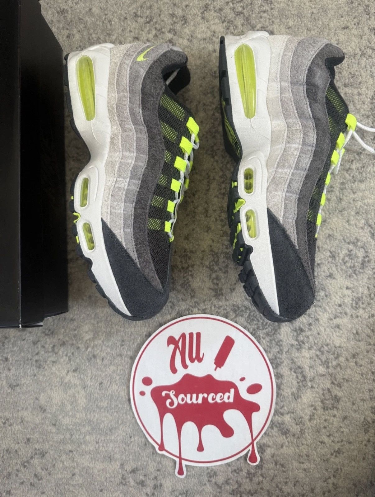 Nike Nike x Moma Air Max 95 Neon Reverse Size US 11 / EU 44 - 3 Thumbnail