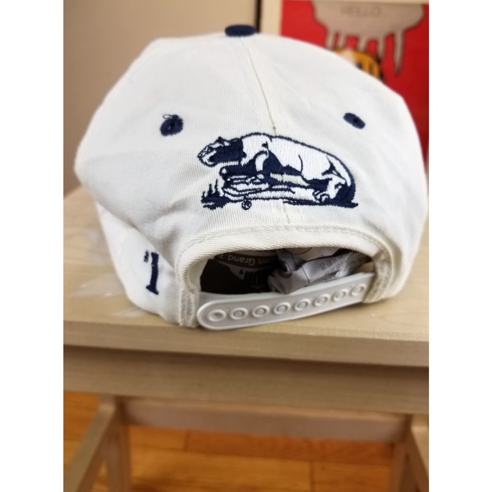 Starter VINTAGE NITTANY LIONS PENNSTATE SNAPBACK White/Navy ONE SIZE Men StartER Camouflage Denim Hip Hop Style Hats Size ONE SIZE - 2 Thumbnail