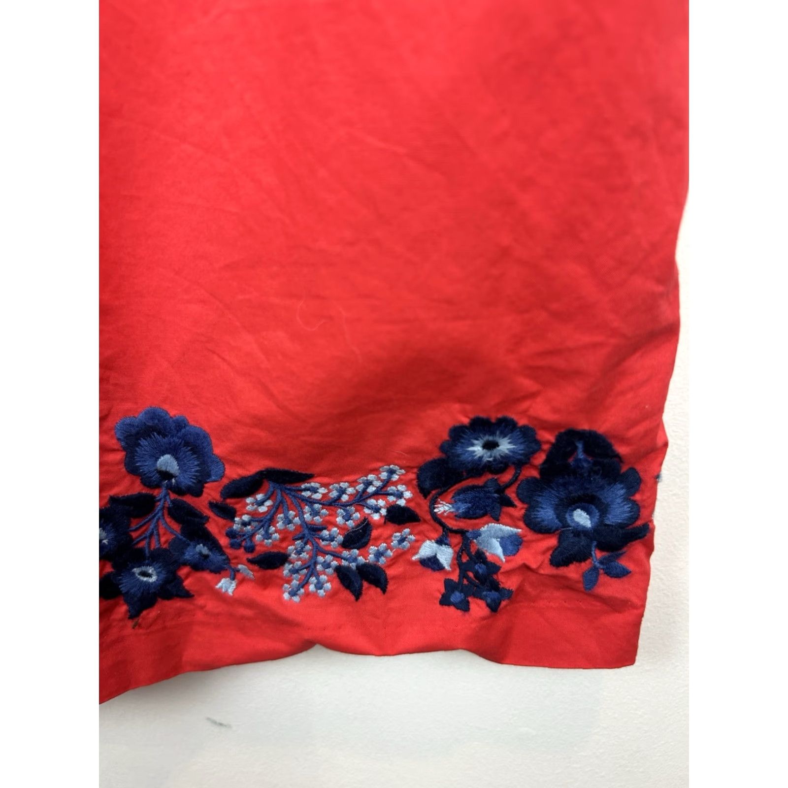 **Red Floral Cotton Embroidered Talbots Women's Shift Dress Size 8** User: **Red Floral Cotton Embroidered Talbots Women's Shift Dress Size 8**