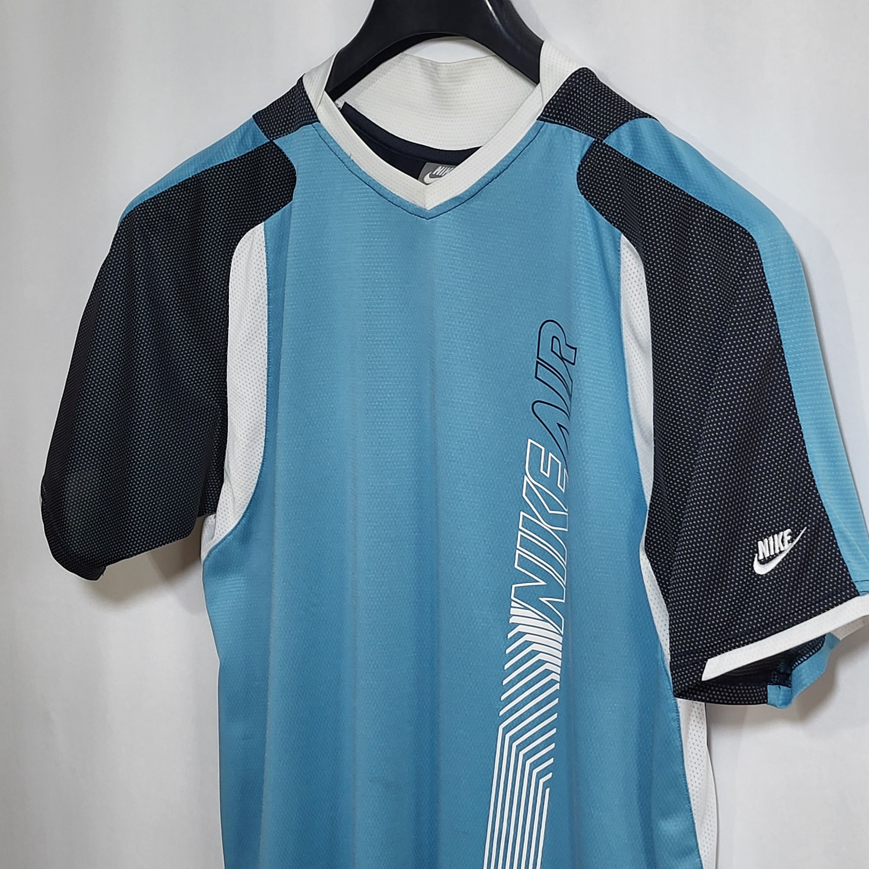 Nike Nike Air vintage T-Shirt size M Size US M / EU 48-50 / 2 - 2 Thumbnail