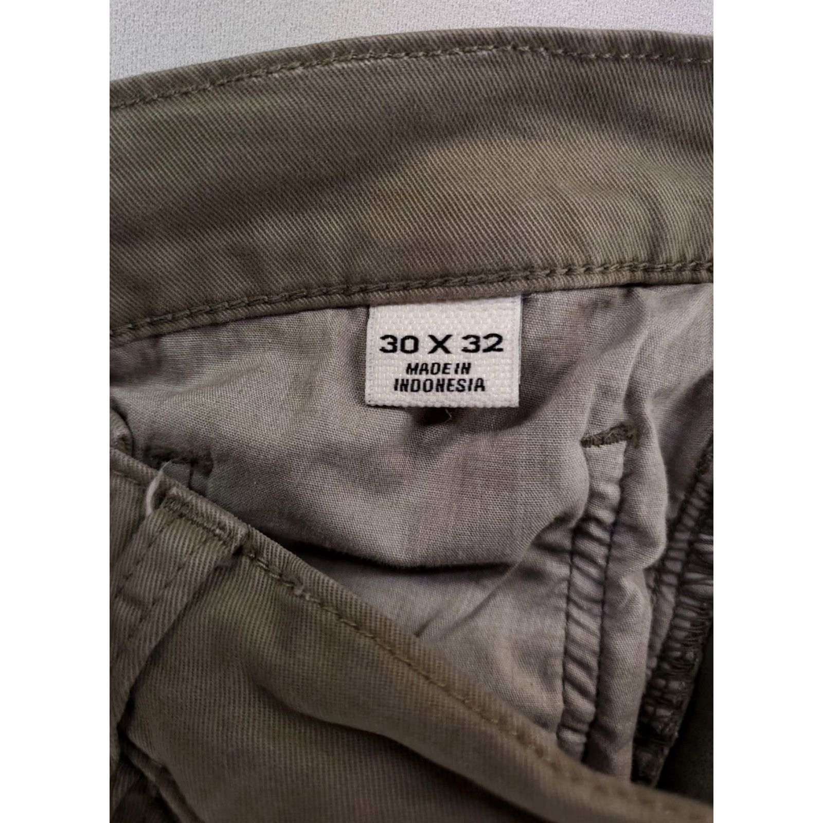 Flint And Tinder Flint and Tinder Slim Fit Pants Gray Mens 31 x 32 Inseam 32 Chino Regular Size 31 Mens Gray Slim Fit Pants Size US 31 - 5 Thumbnail