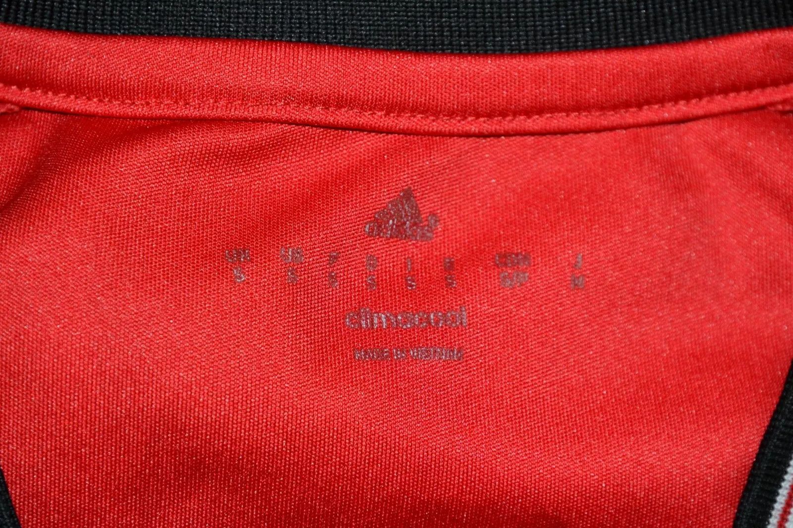 Adidas MANCHESTER UNITED 2015/2016 SHIRT JERSEY ADIDAS SIZE S Size US S / EU 44-46 / 1 - 5 Thumbnail