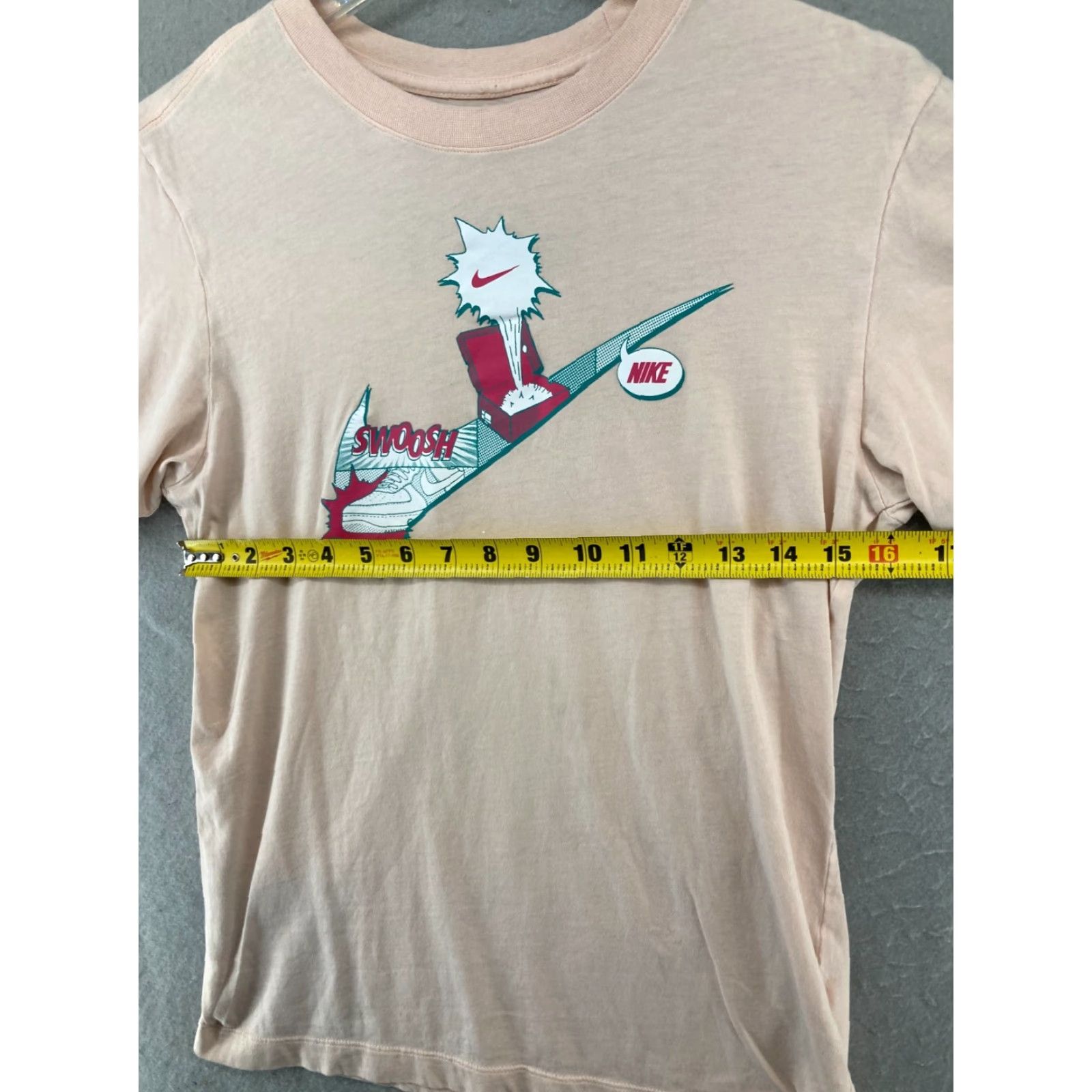 Nike Nike Mens Graphic TShirt Small Pink Comic Swoosh Size US S / EU 44-46 / 1 - 3 Thumbnail