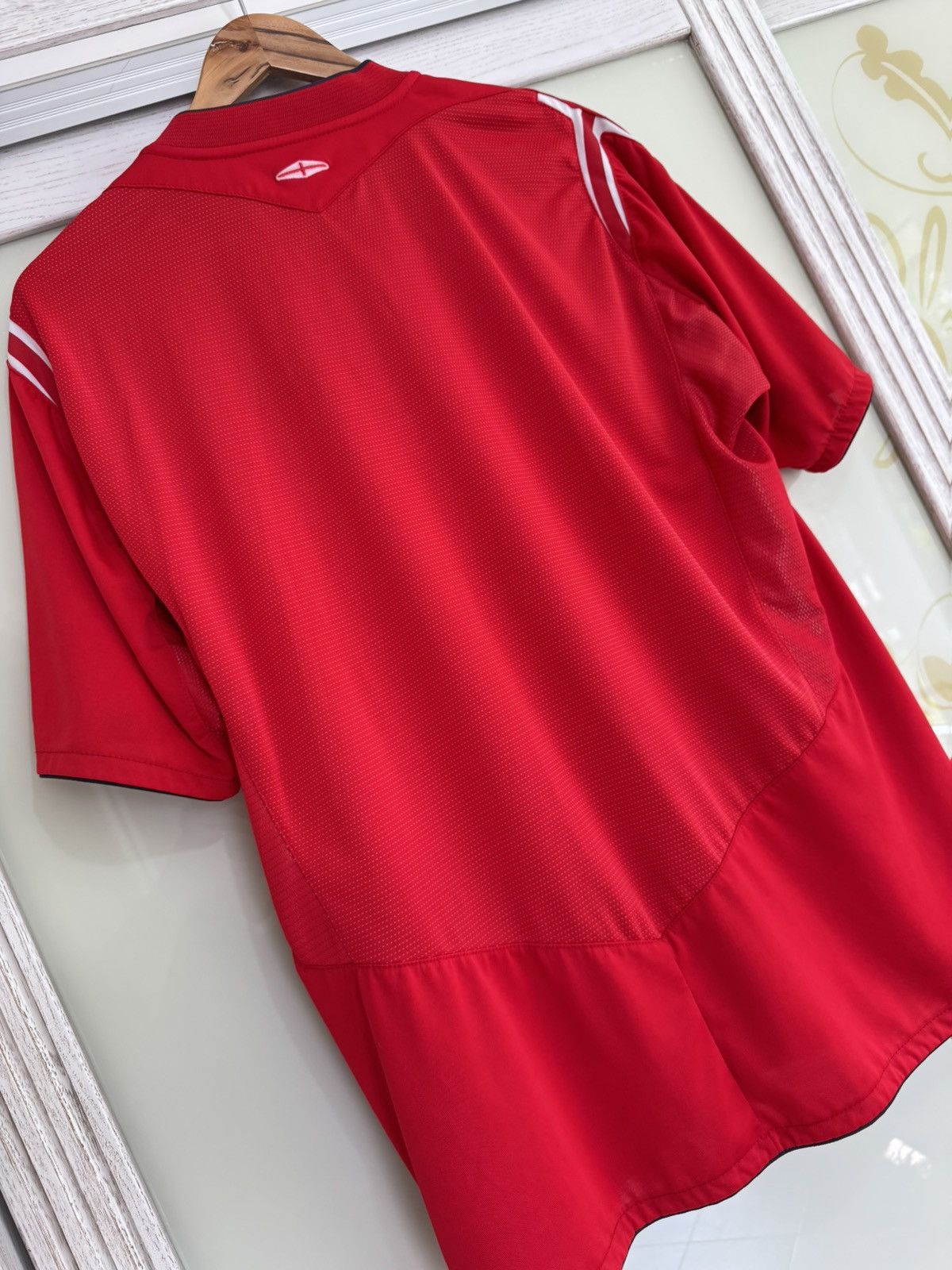 Umbro × Vintage Vintage England 2004-2005 Away Soccer Jersey Football Kit Size US XL / EU 56 / 4 - 8 Thumbnail